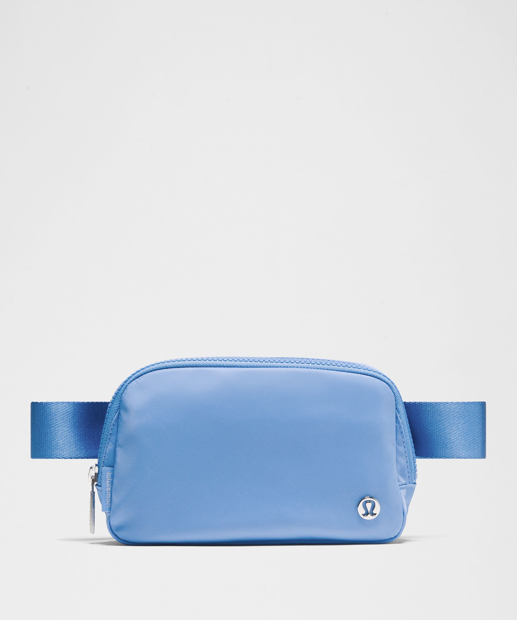 LULULEMON LULULEMON - EVERYWHERE BELT BAG WITH LONG STRAP 1L - BLUE/POOL PARTY 