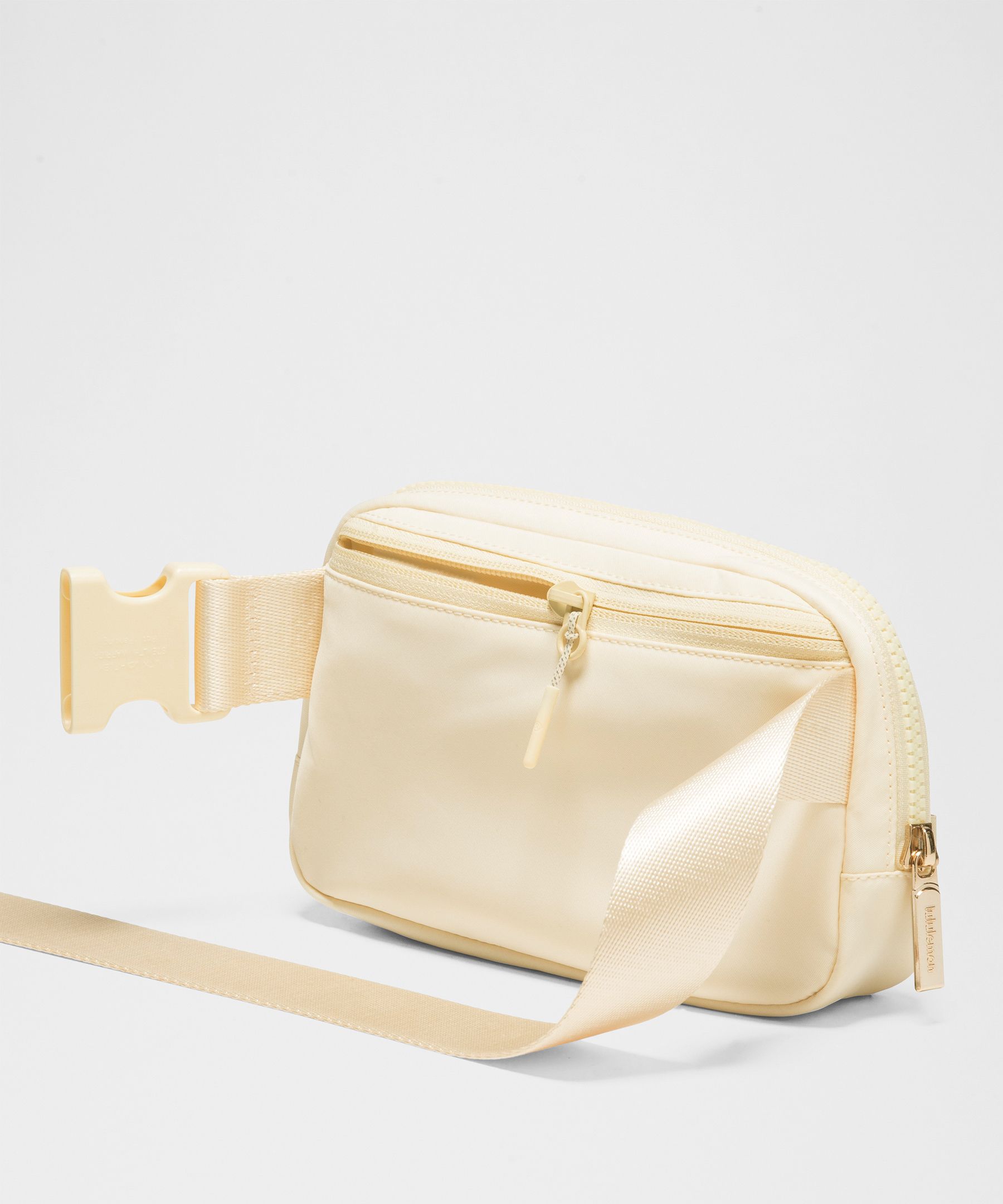 LULULEMON LULULEMON - EVERYWHERE BELT BAG WITH LONG STRAP 1L - YELLOW/BUTTER CREAM 