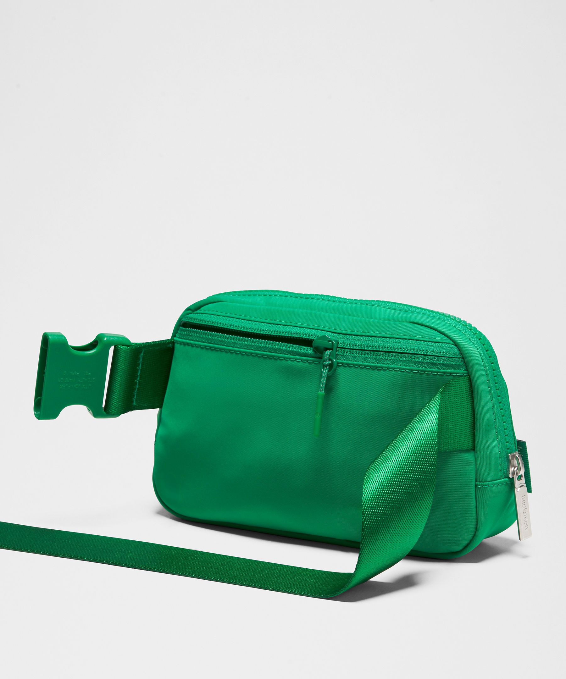 Lululemon - Everywhere Belt Bag With Long Strap 1l - Raceway Green