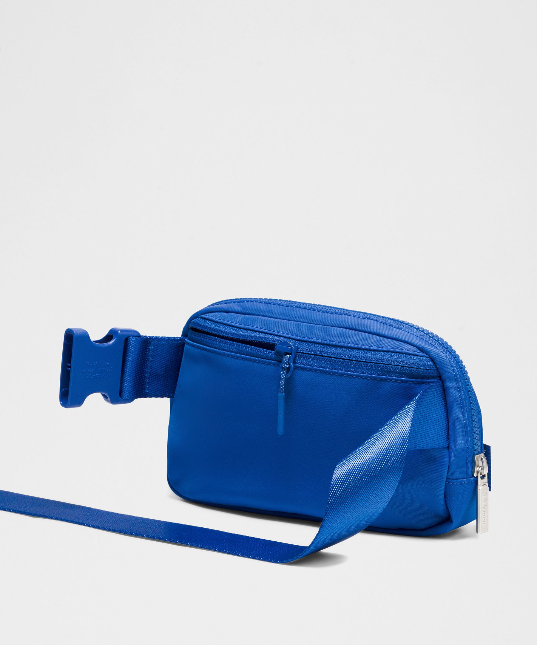LULULEMON LULULEMON - EVERYWHERE BELT BAG WITH LONG STRAP 1L - BLUE/GALACTIC COBALT 