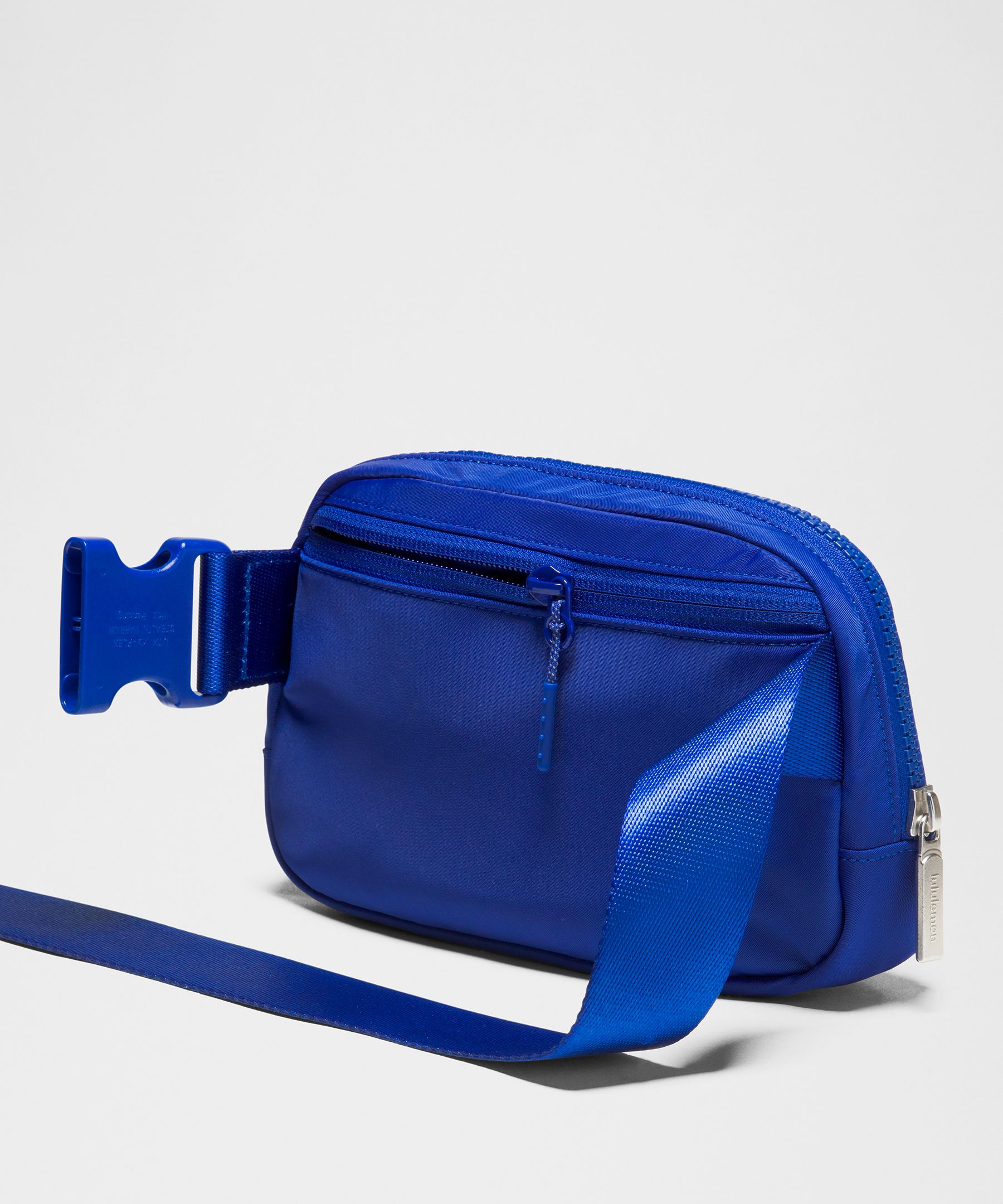 Lululemon Everywhere Belt Bag With Long Strap 1l