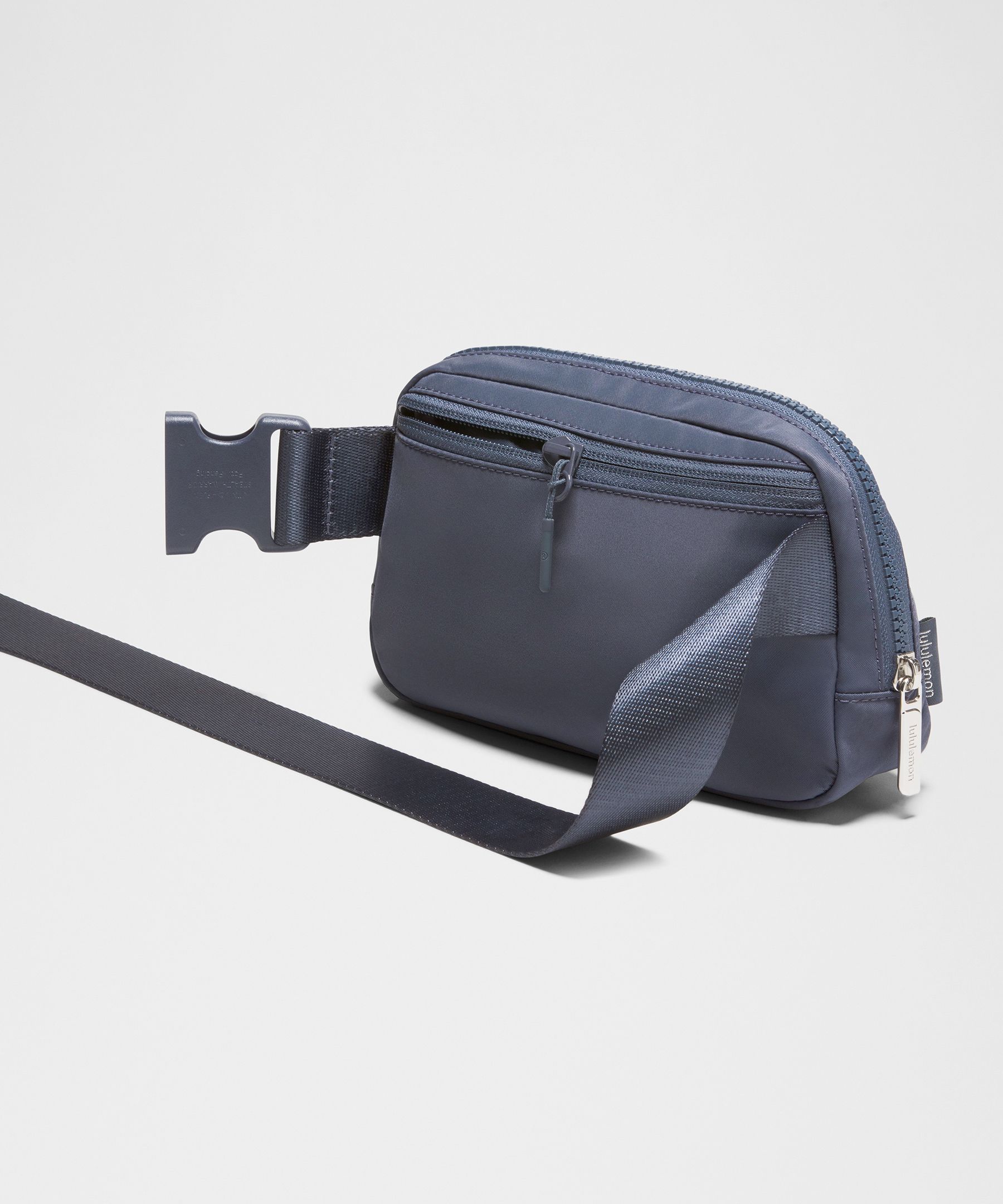 Everywhere Belt Bag with Long Strap 1L