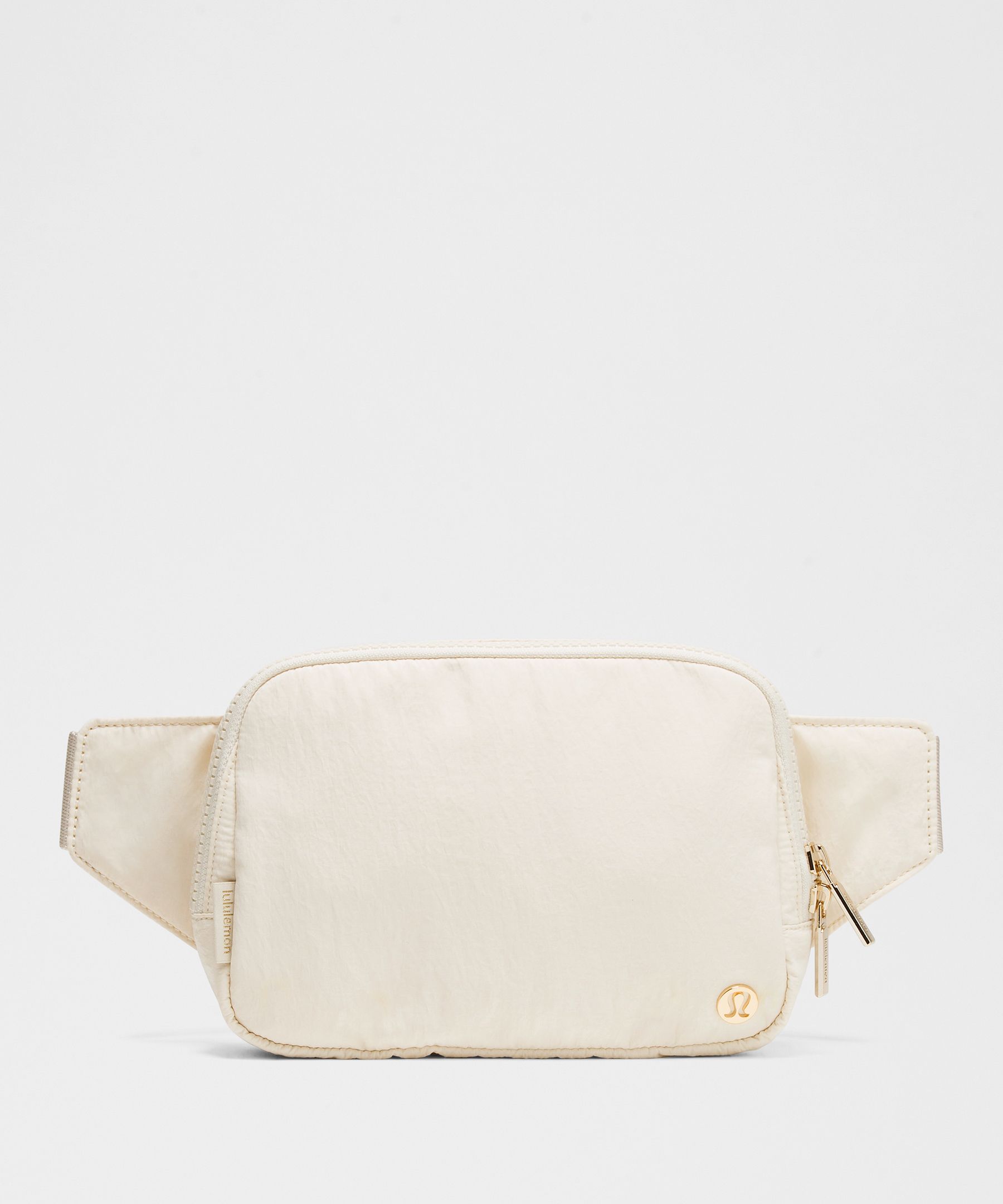 Everywhere Belt Bag Large with Long Strap 2L - White