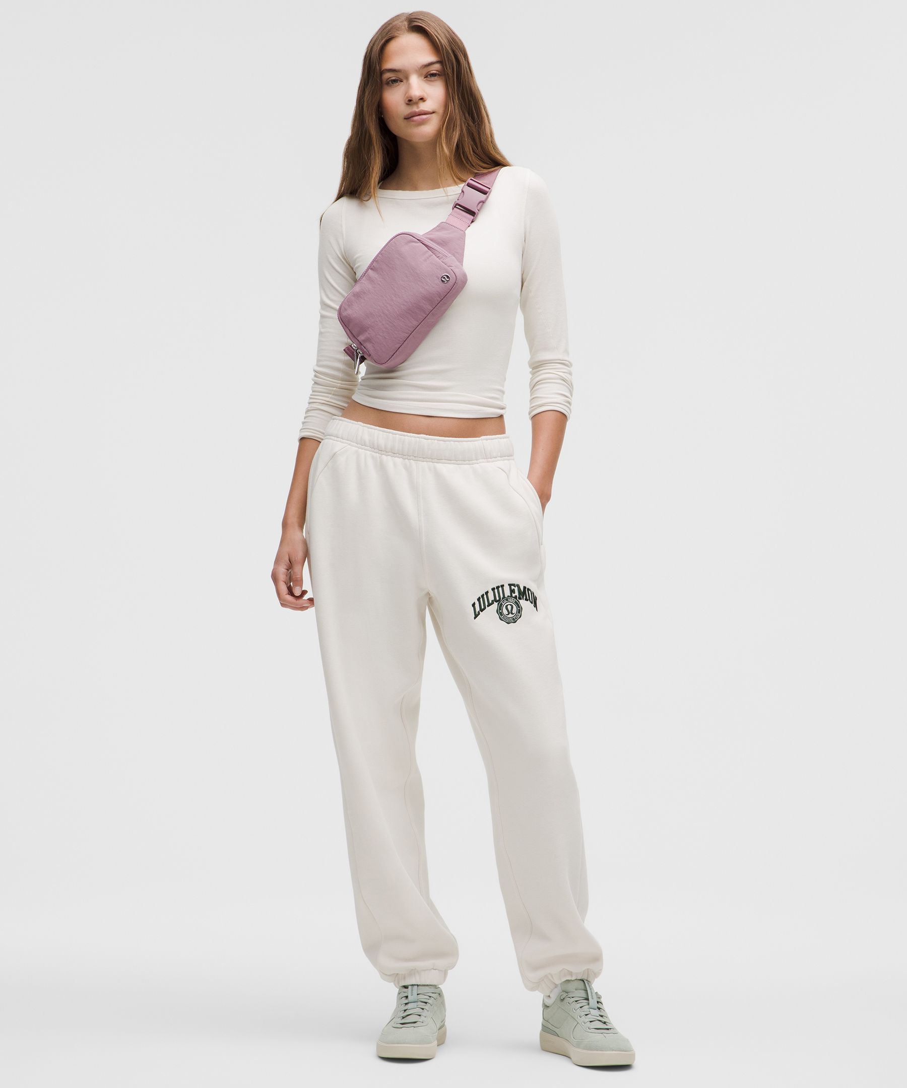 LULULEMON LULULEMON - EVERYWHERE BELT BAG LARGE WITH LONG STRAP 2L - PURPLE/LAVENDER LUX 