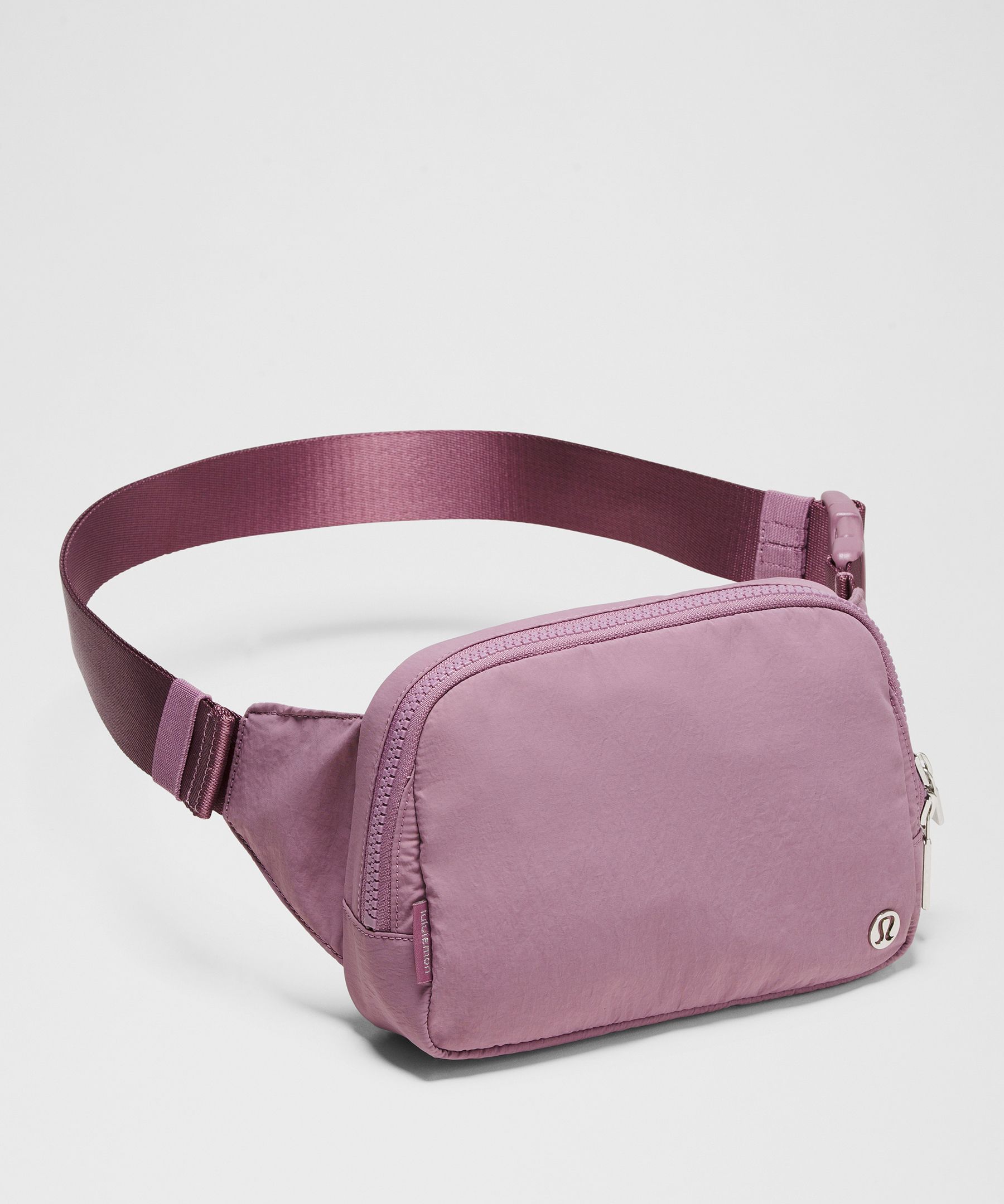 LULULEMON LULULEMON - EVERYWHERE BELT BAG LARGE WITH LONG STRAP 2L - PURPLE/LAVENDER LUX 