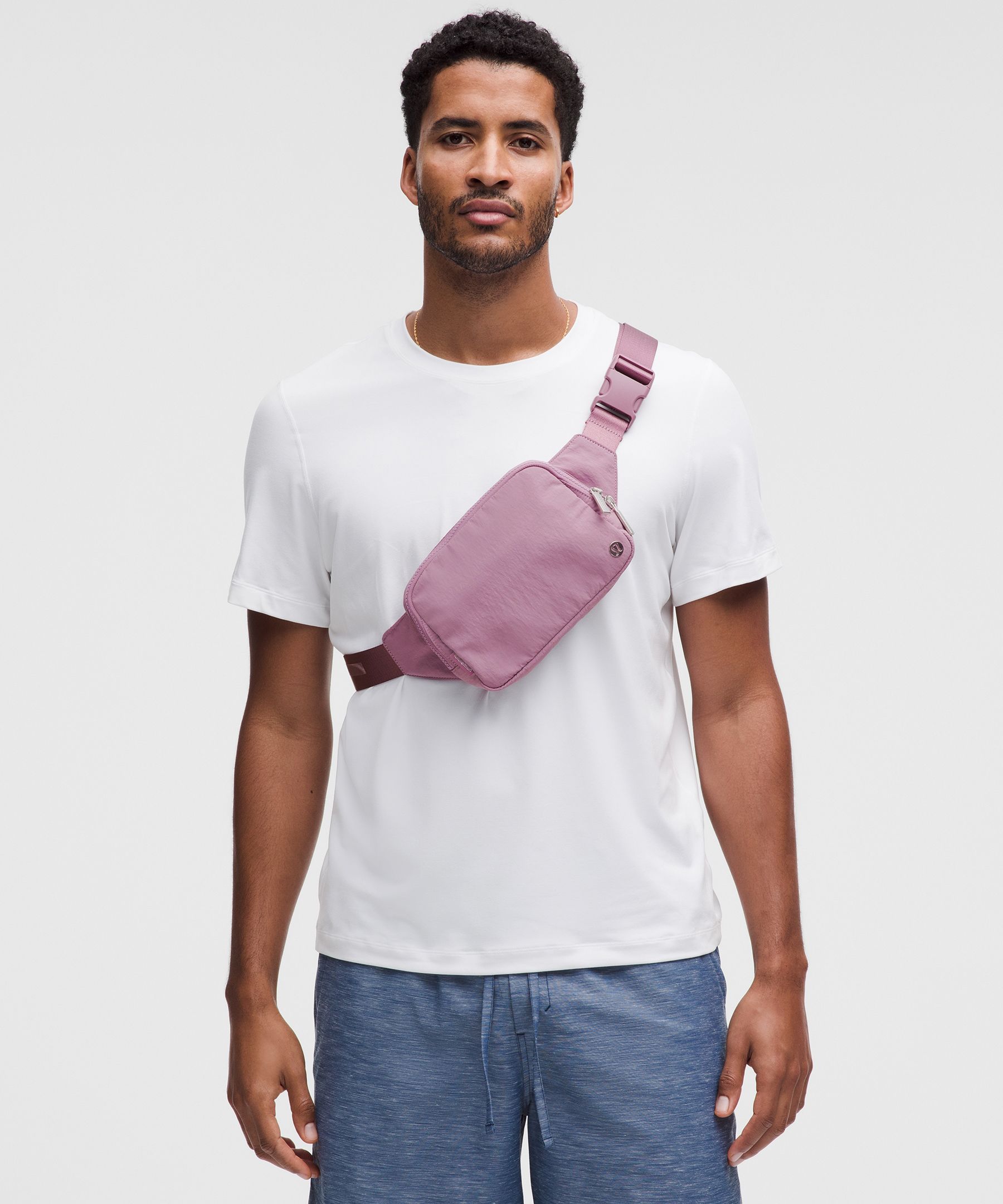 LULULEMON LULULEMON - EVERYWHERE BELT BAG LARGE WITH LONG STRAP 2L - PURPLE/LAVENDER LUX 