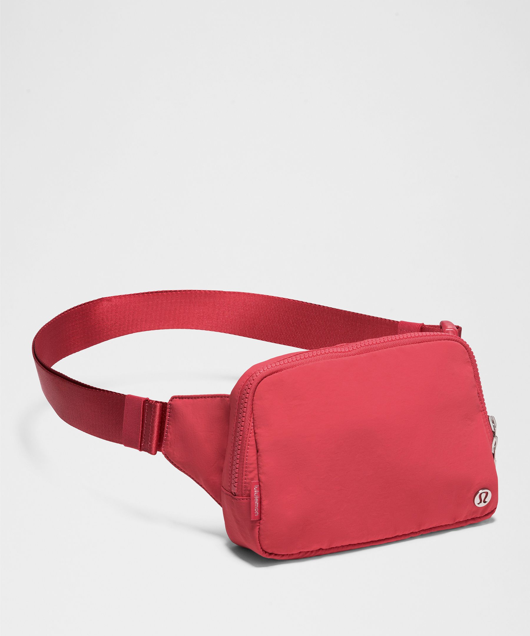 Lululemon 新品Everywhere Belt Bag 2L ゴールド Lululemon - Everywhere Belt Bag Large With Long Strap 2l