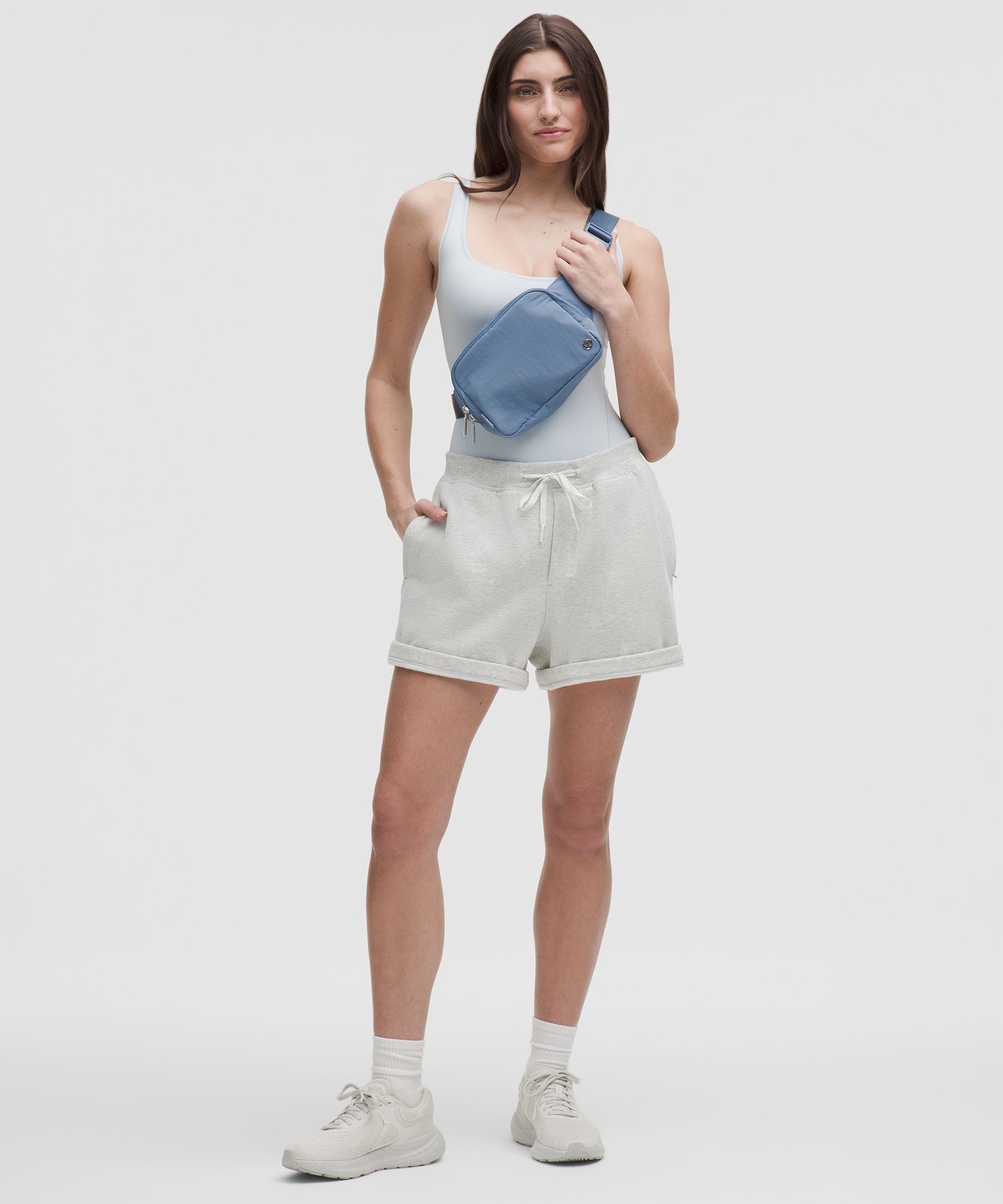 LULULEMON LULULEMON - EVERYWHERE BELT BAG LARGE WITH LONG STRAP 2L - BLUE/WASHED DENIM 