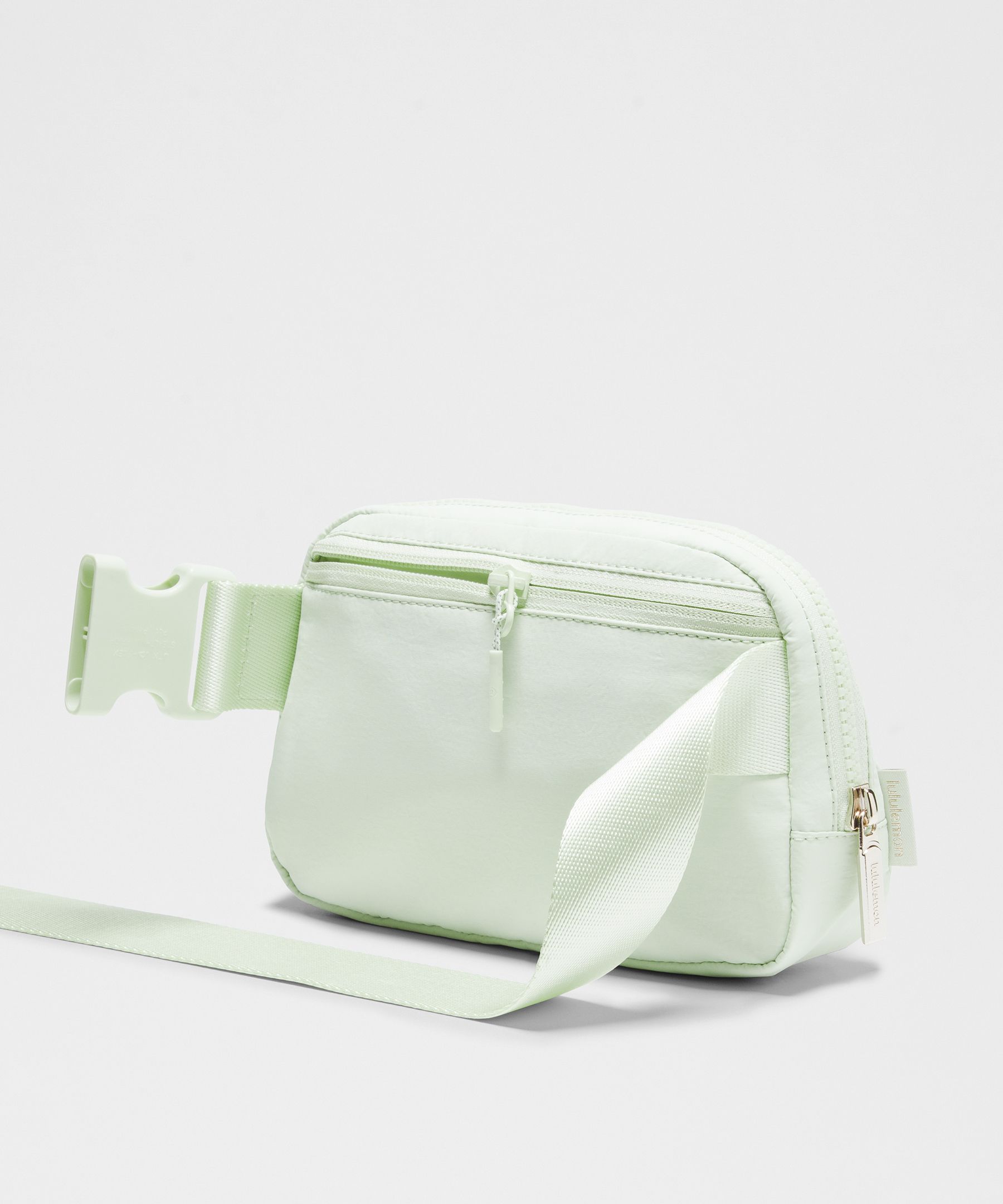Lululemon Everywhere Belt Bag With Long Strap 1l