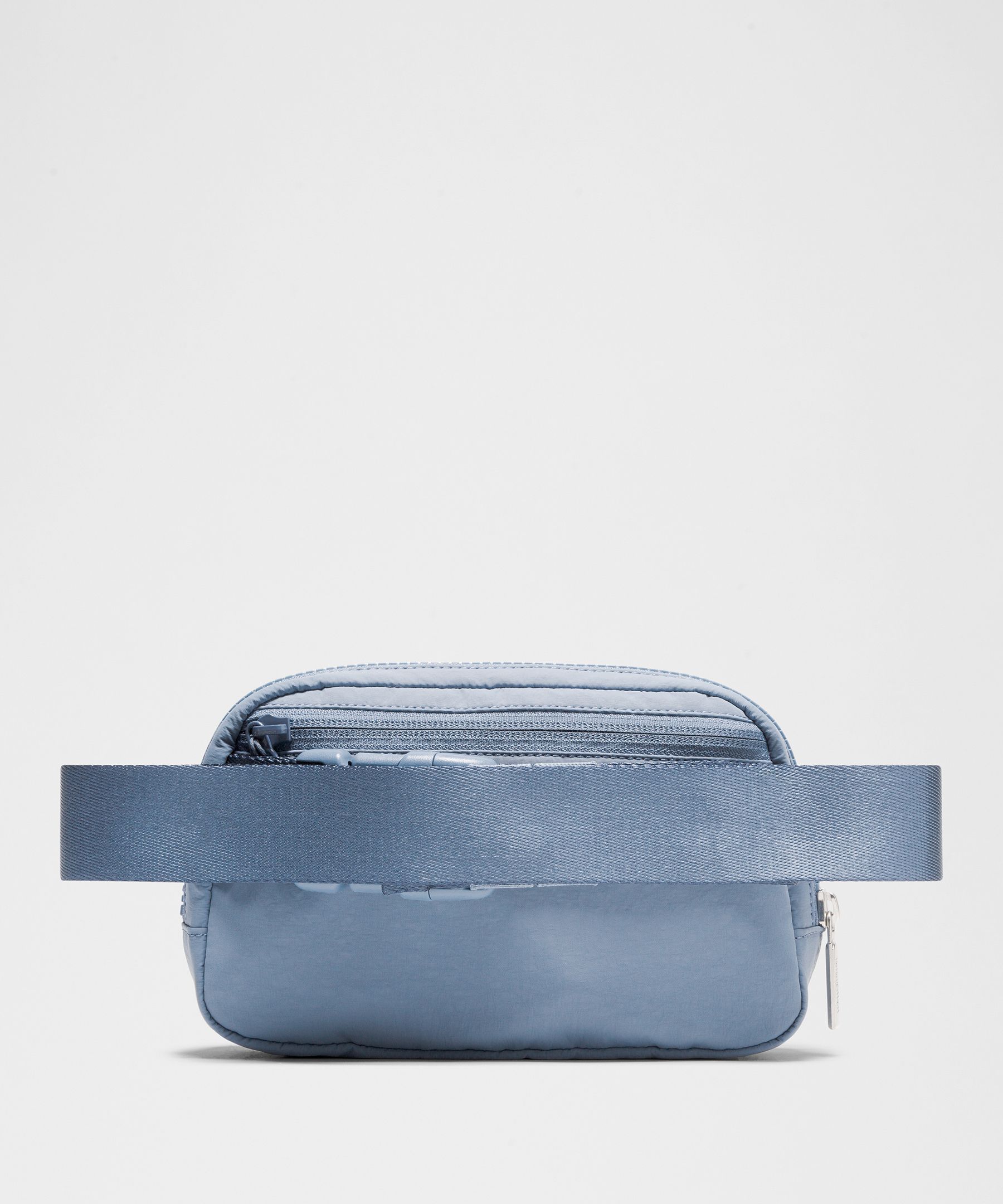 LULULEMON LULULEMON - EVERYWHERE BELT BAG WITH LONG STRAP 1L - BLUE/WASHED DENIM 