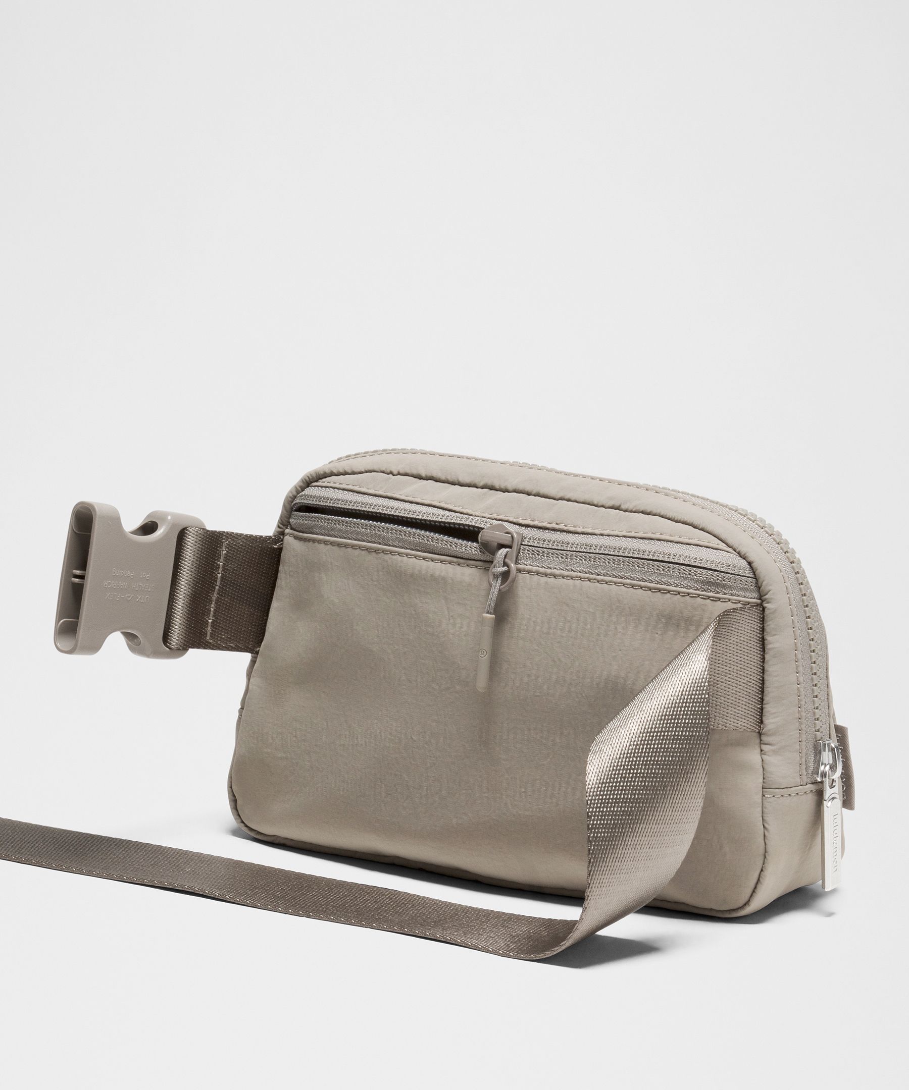 Lululemon Everywhere Belt Bag With Long Strap 1l