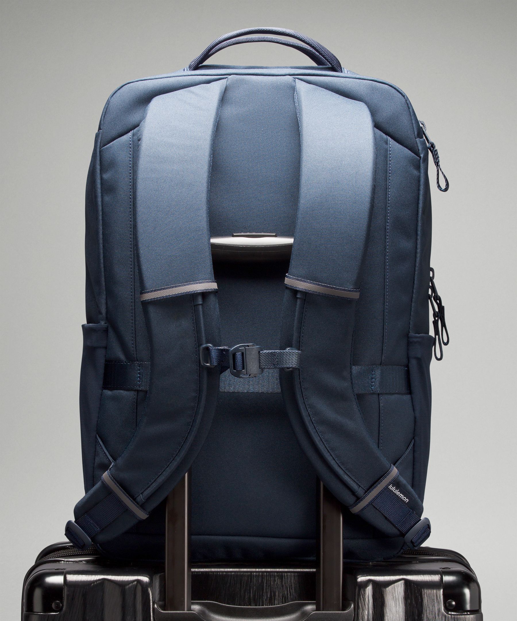 Double-Zip Backpack 22L