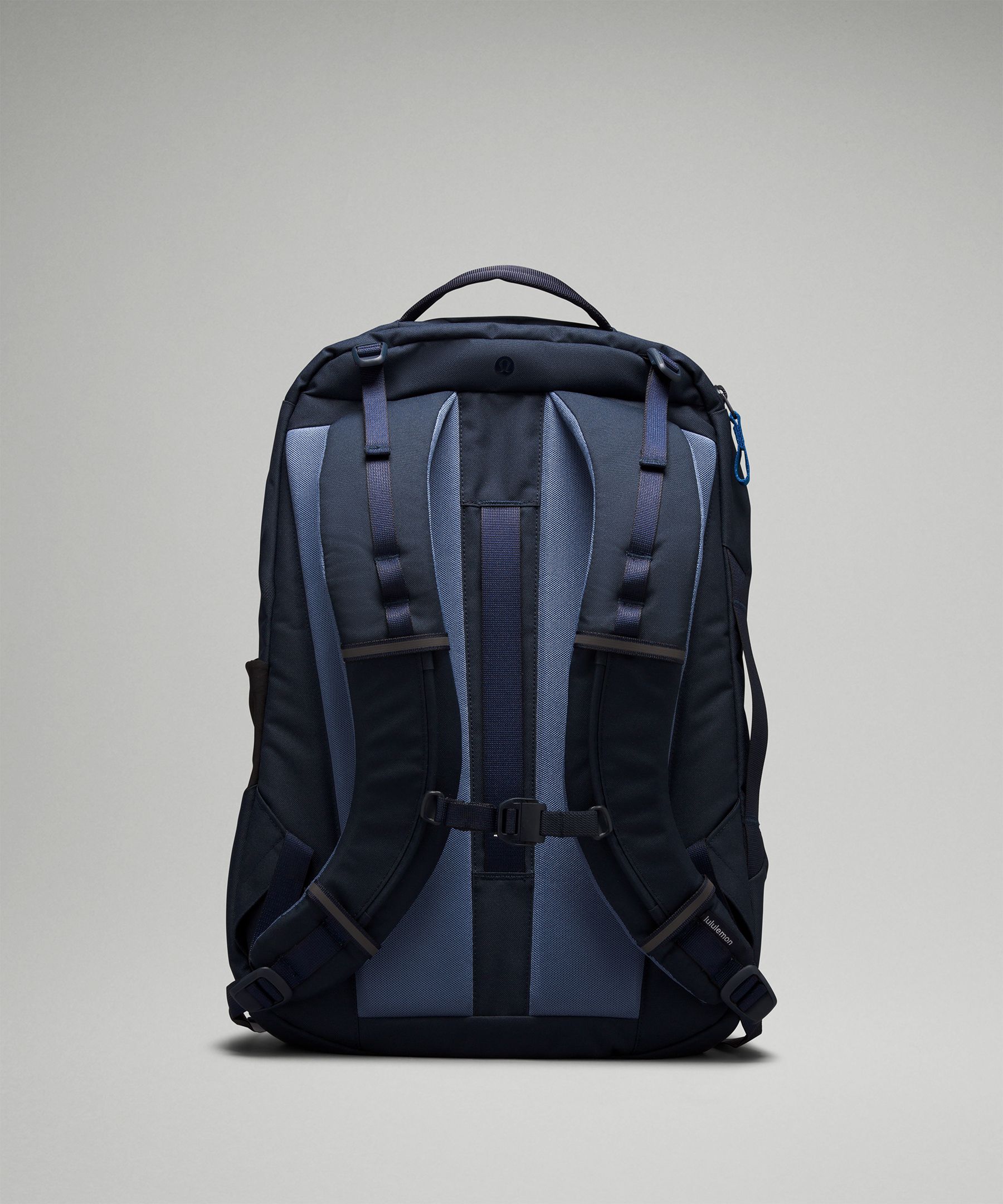 Triple-Zip Backpack 28L
