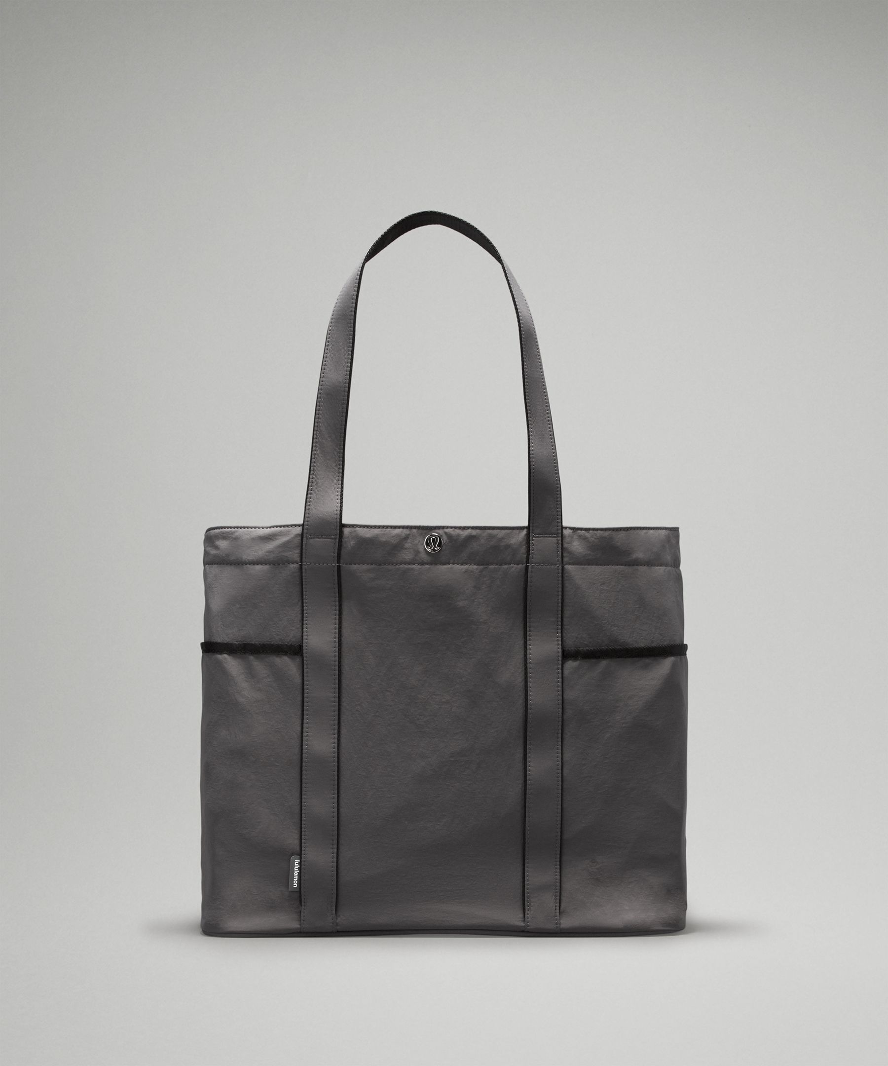 Lululemon Daily Multi-pocket Tote Bag 20l In Gray
