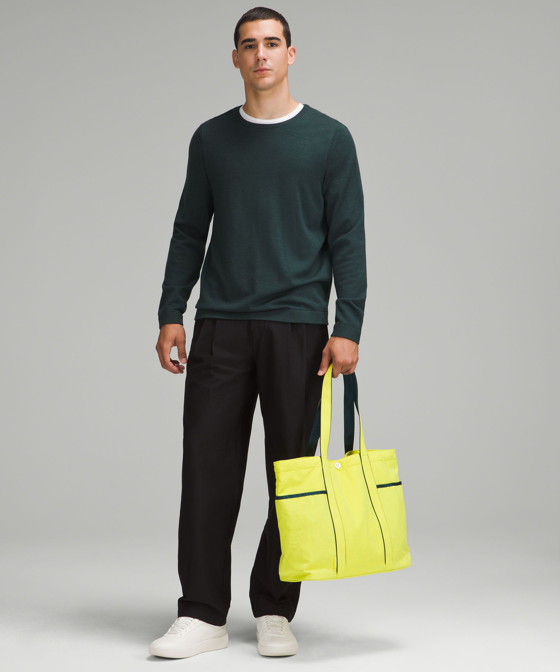 Lululemon Daily Multi-pocket Tote Bag 20l
