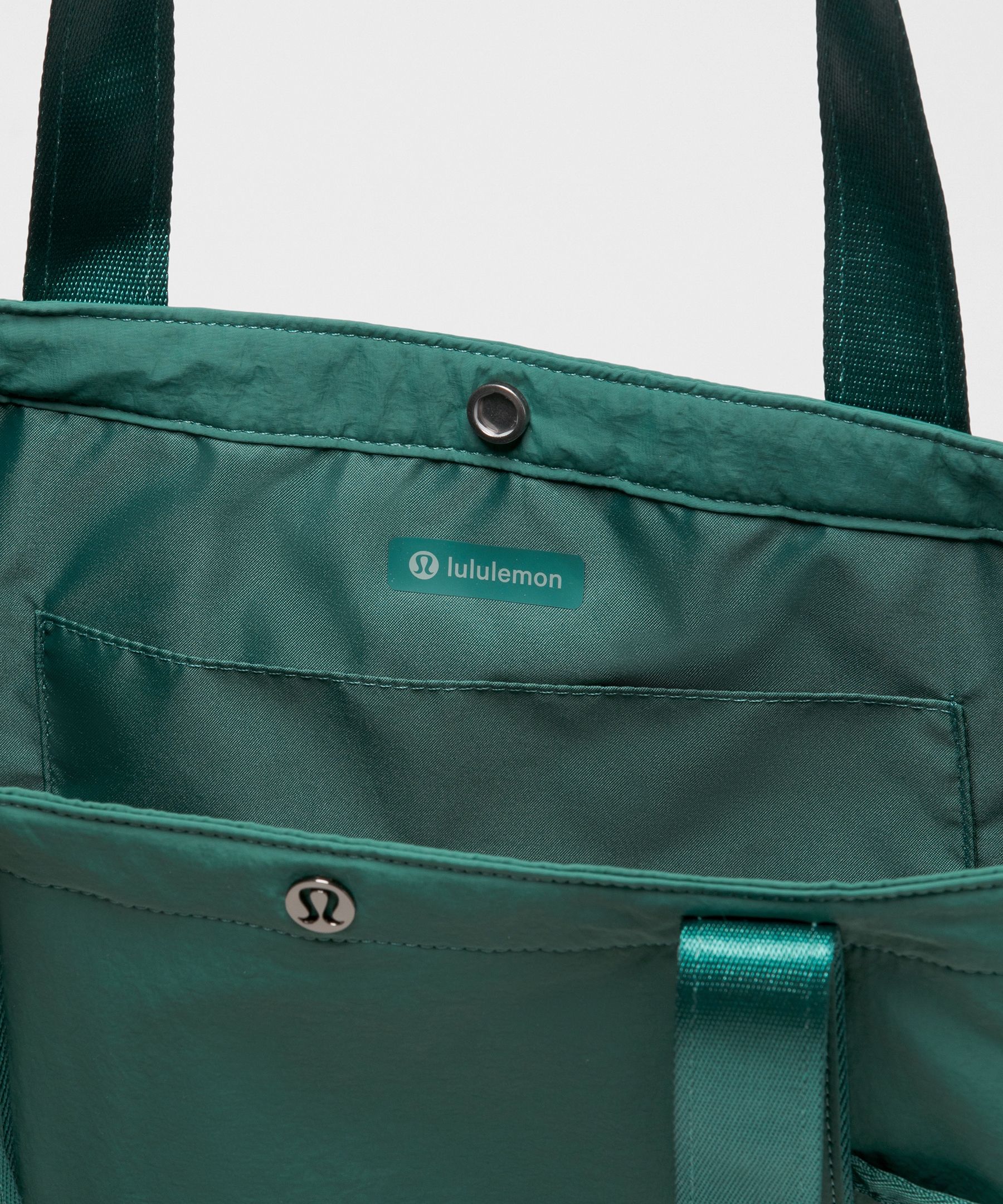 Daily Multi-Pocket Tote Bag 20L