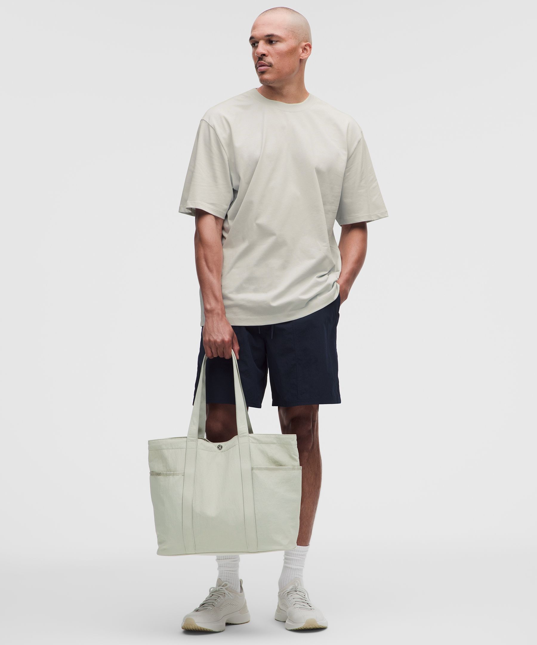 デイリーマルチポケット トートバッグ 20L | バッグ | Lululemon JP