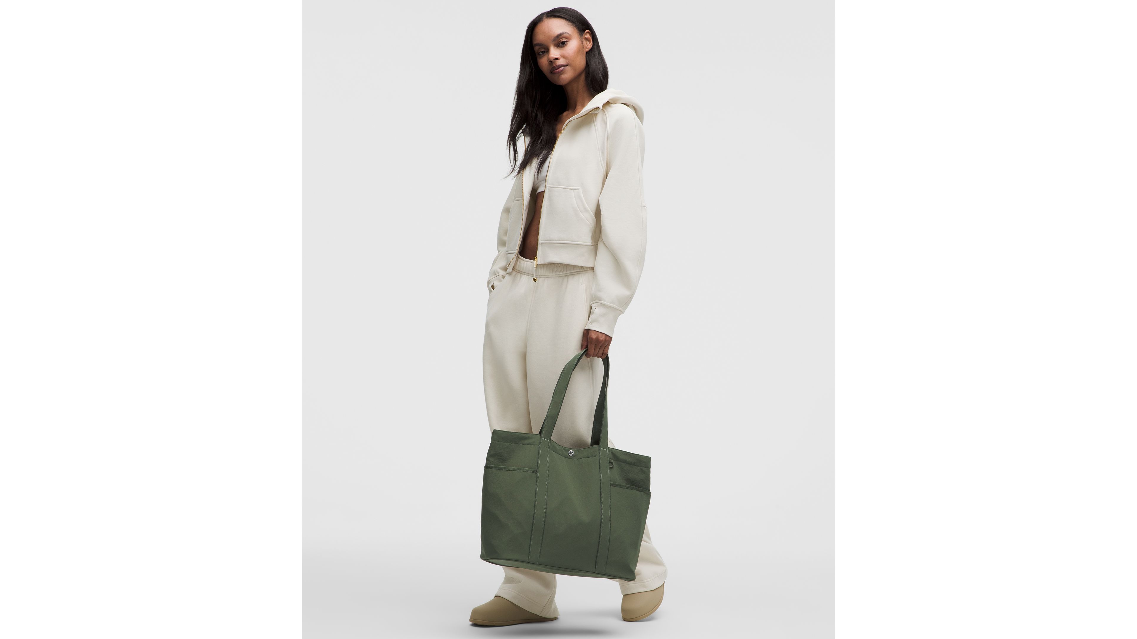 Daily Multi-Pocket Tote Bag 20L