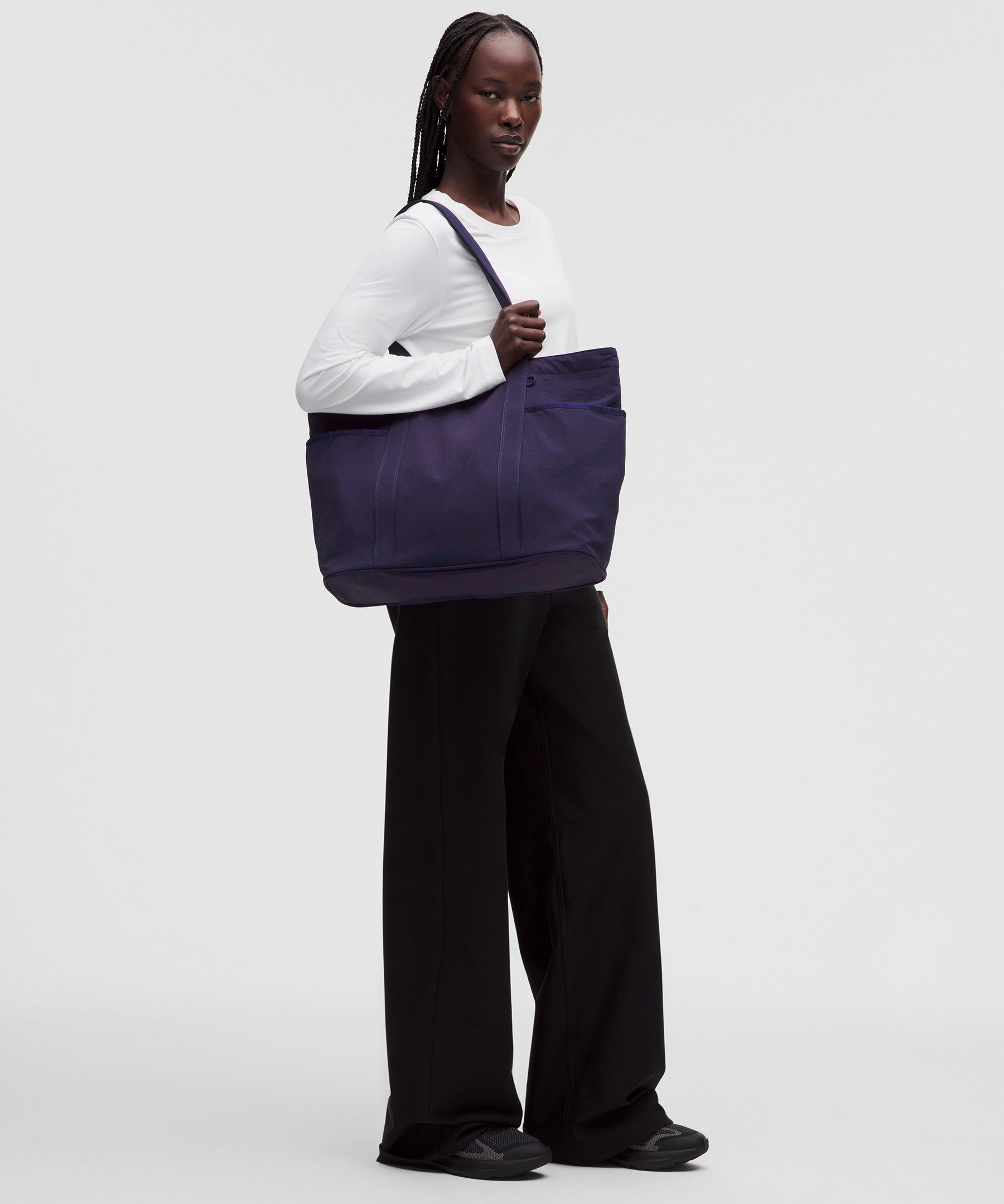Daily Multi-Pocket Tote Bag 20L
