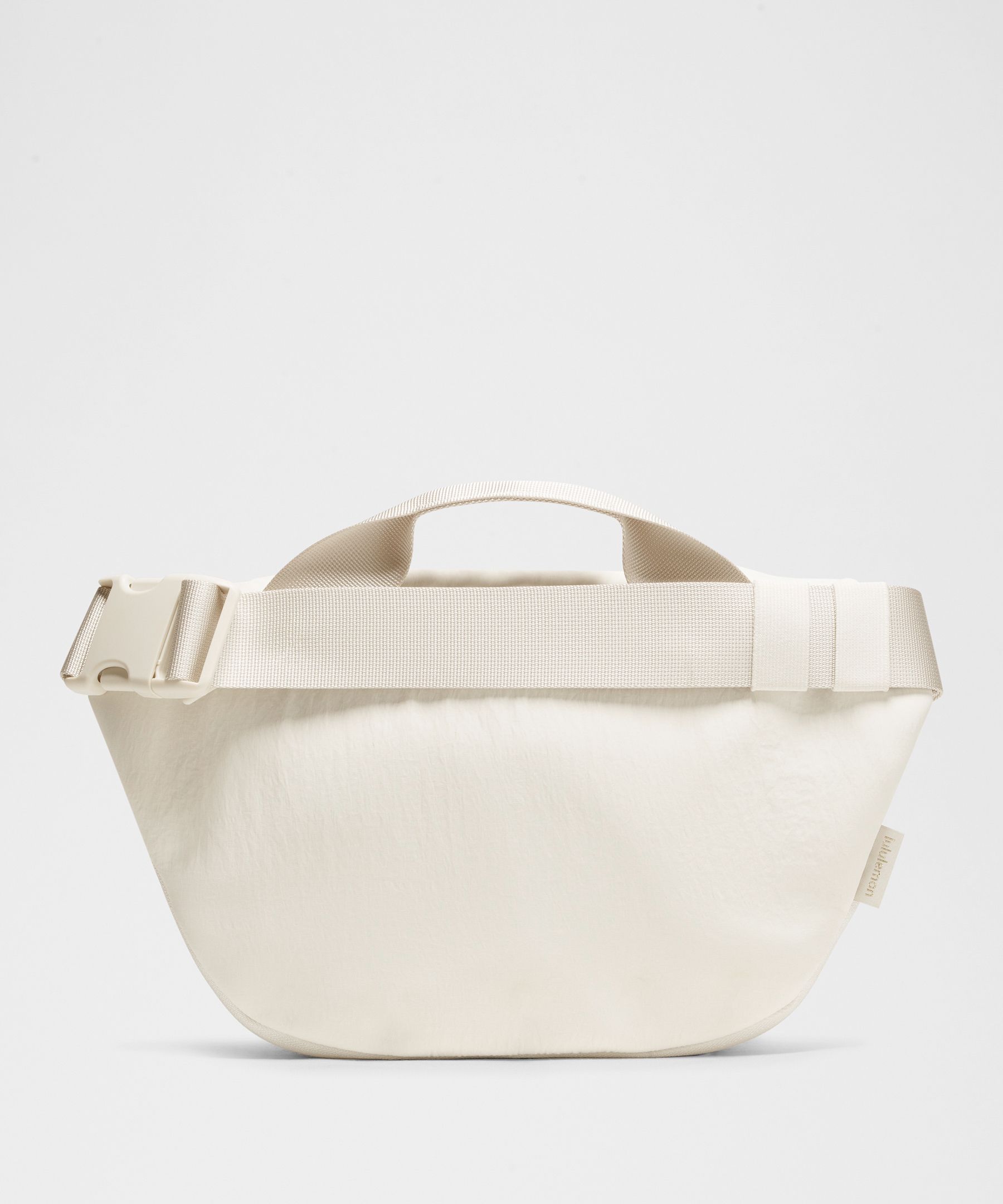 Curved Crossbody Bag 3L