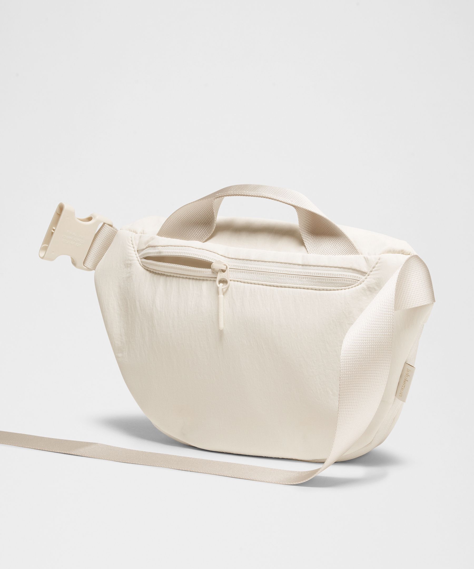 Curved Crossbody Bag 3L