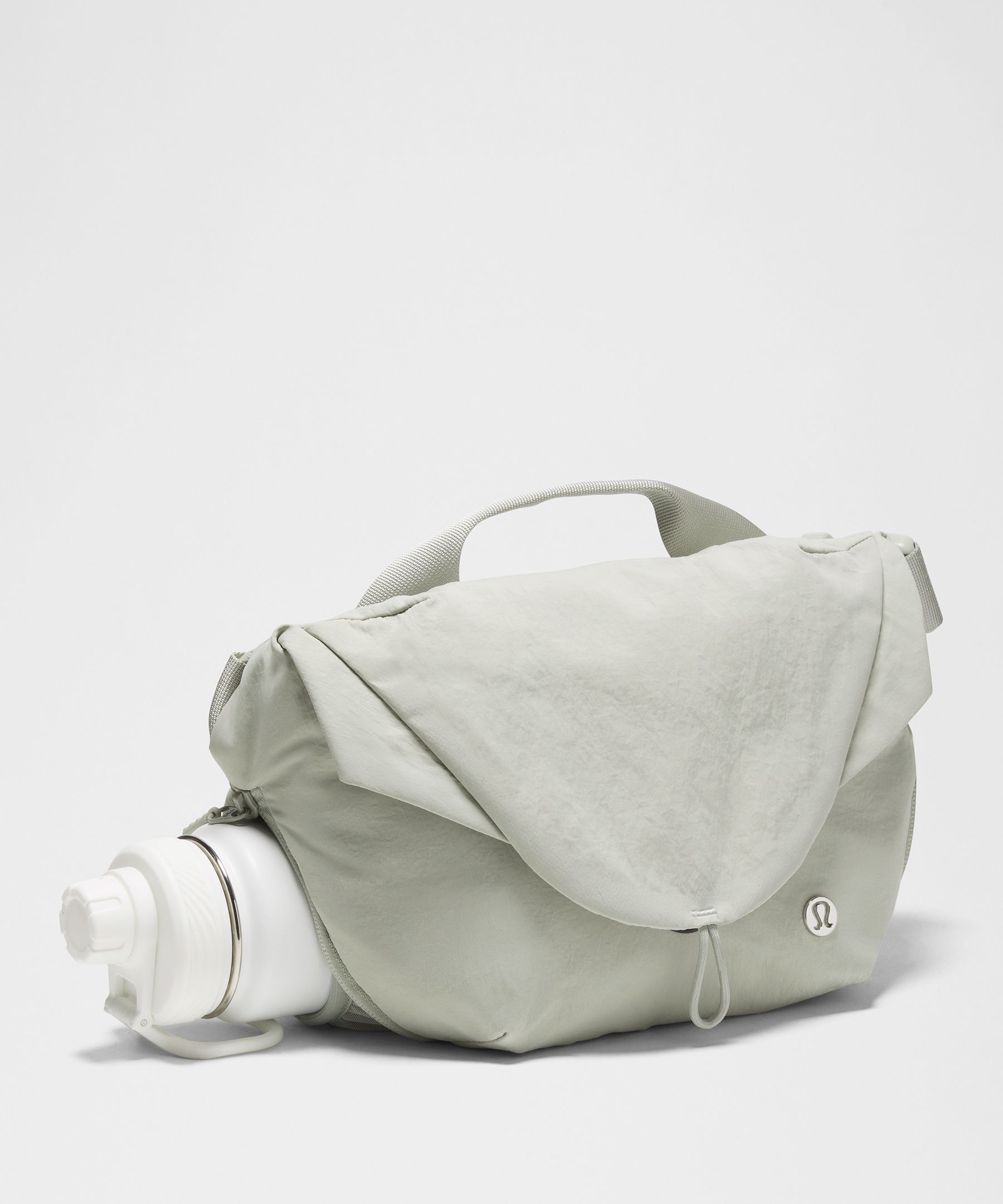 Sac bandouli&egrave;re incurv&eacute; 3L