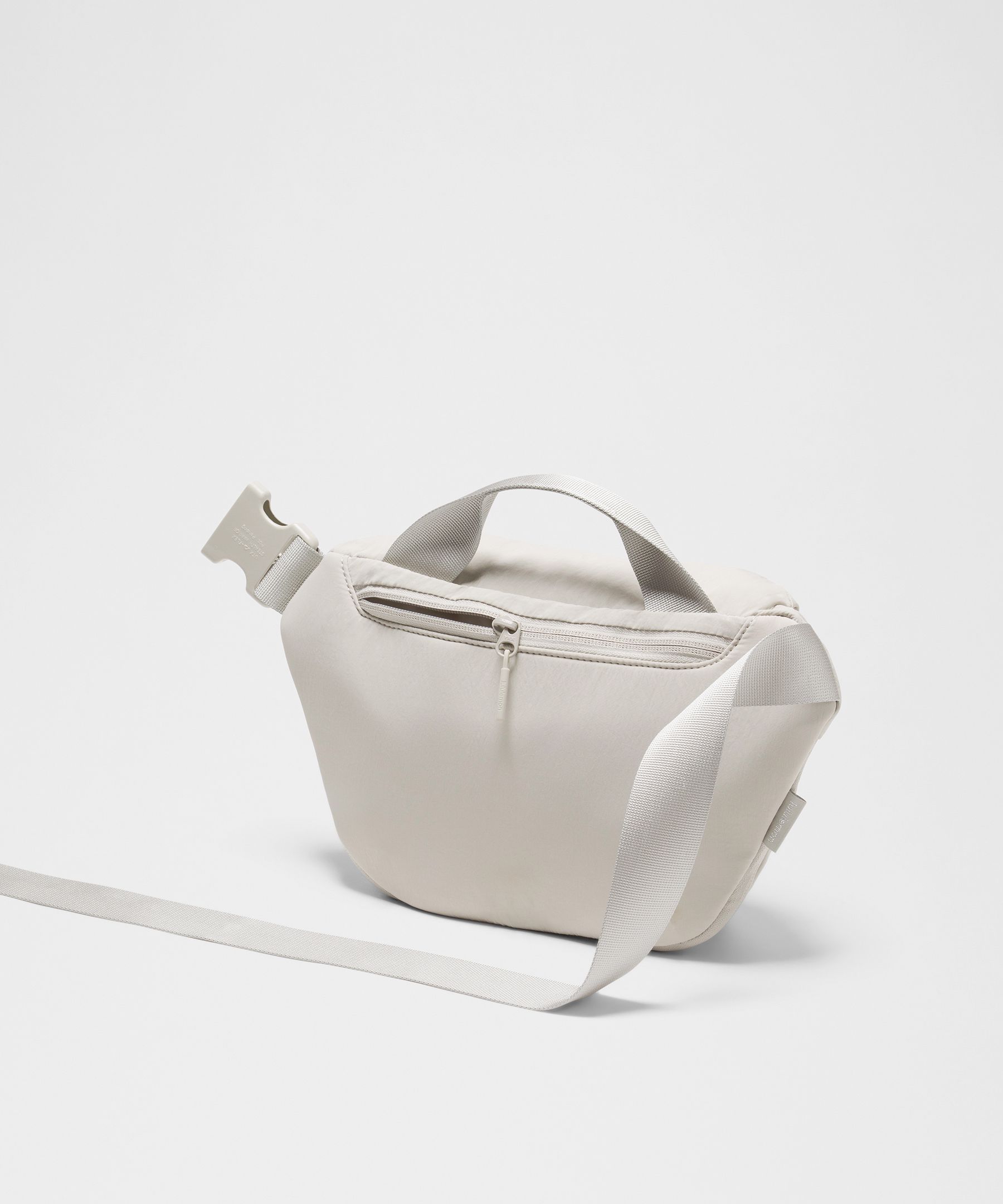 Curved Crossbody Bag 3L