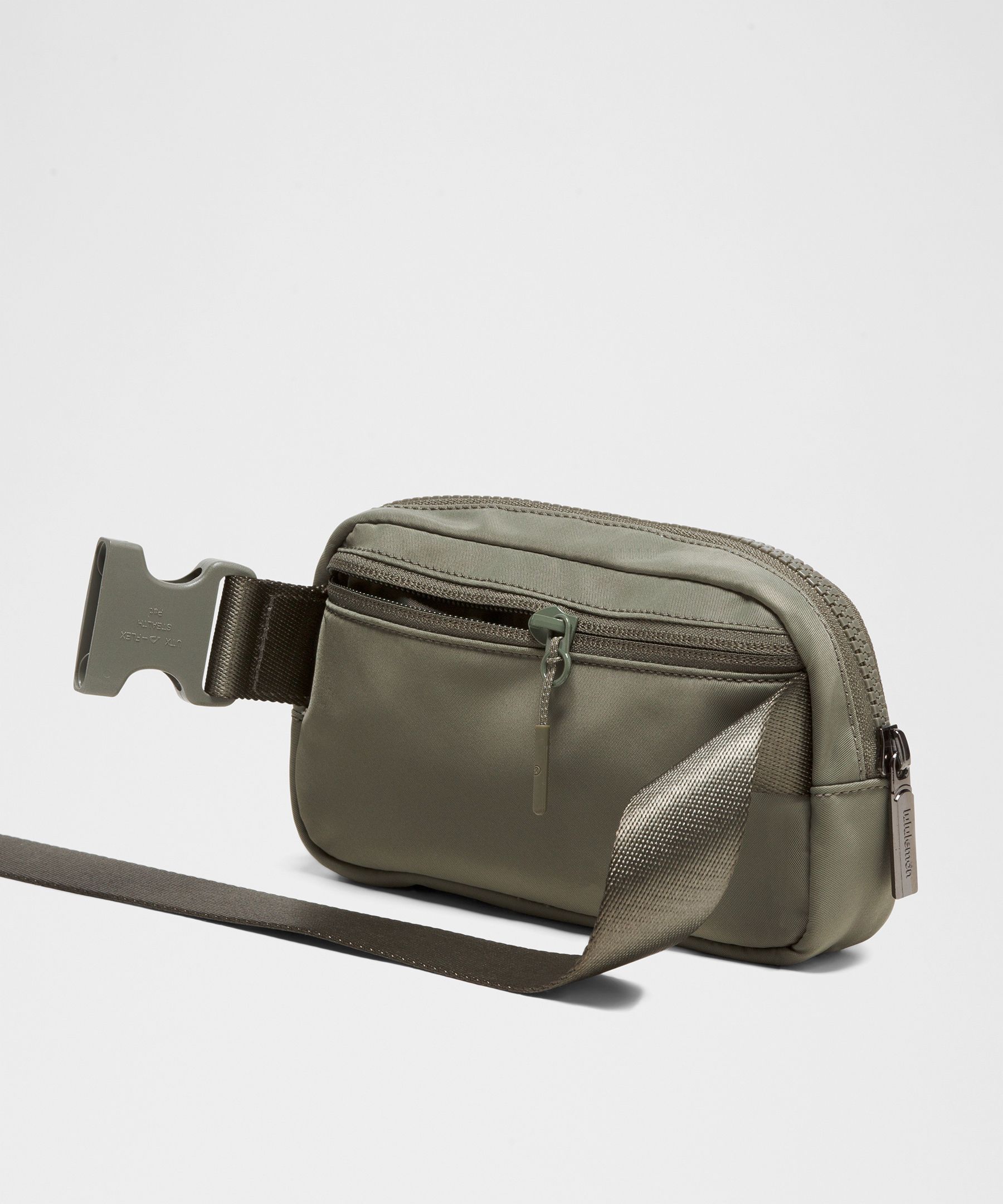 Lululemon - Everywhere Belt Bag Mini - Green,olive/army Green