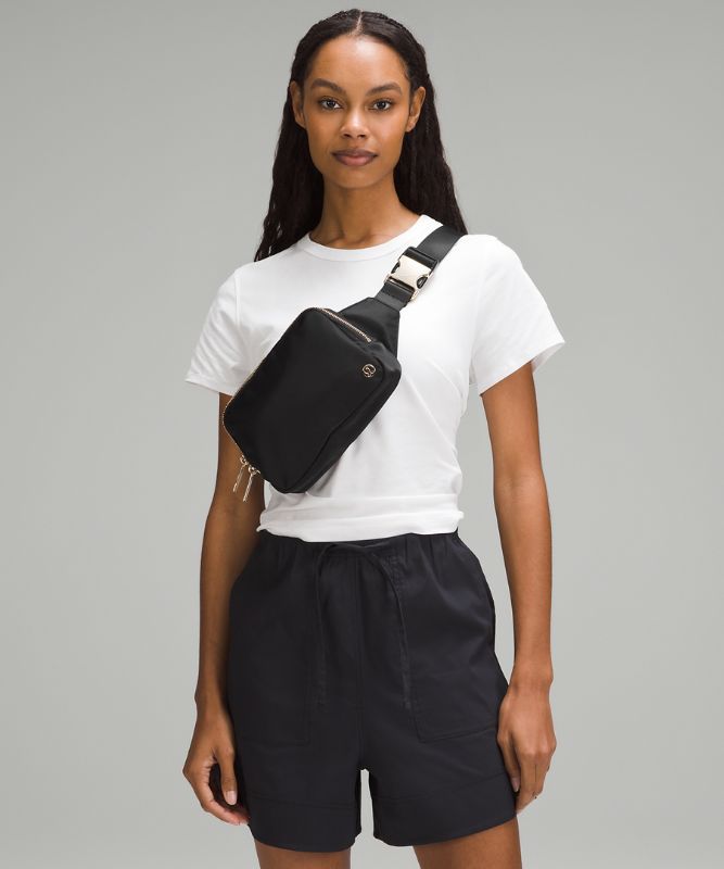 lululemon belt bag small vs large Everywhere Amazon Mini Belt Bag: Which One is the Best Buy?