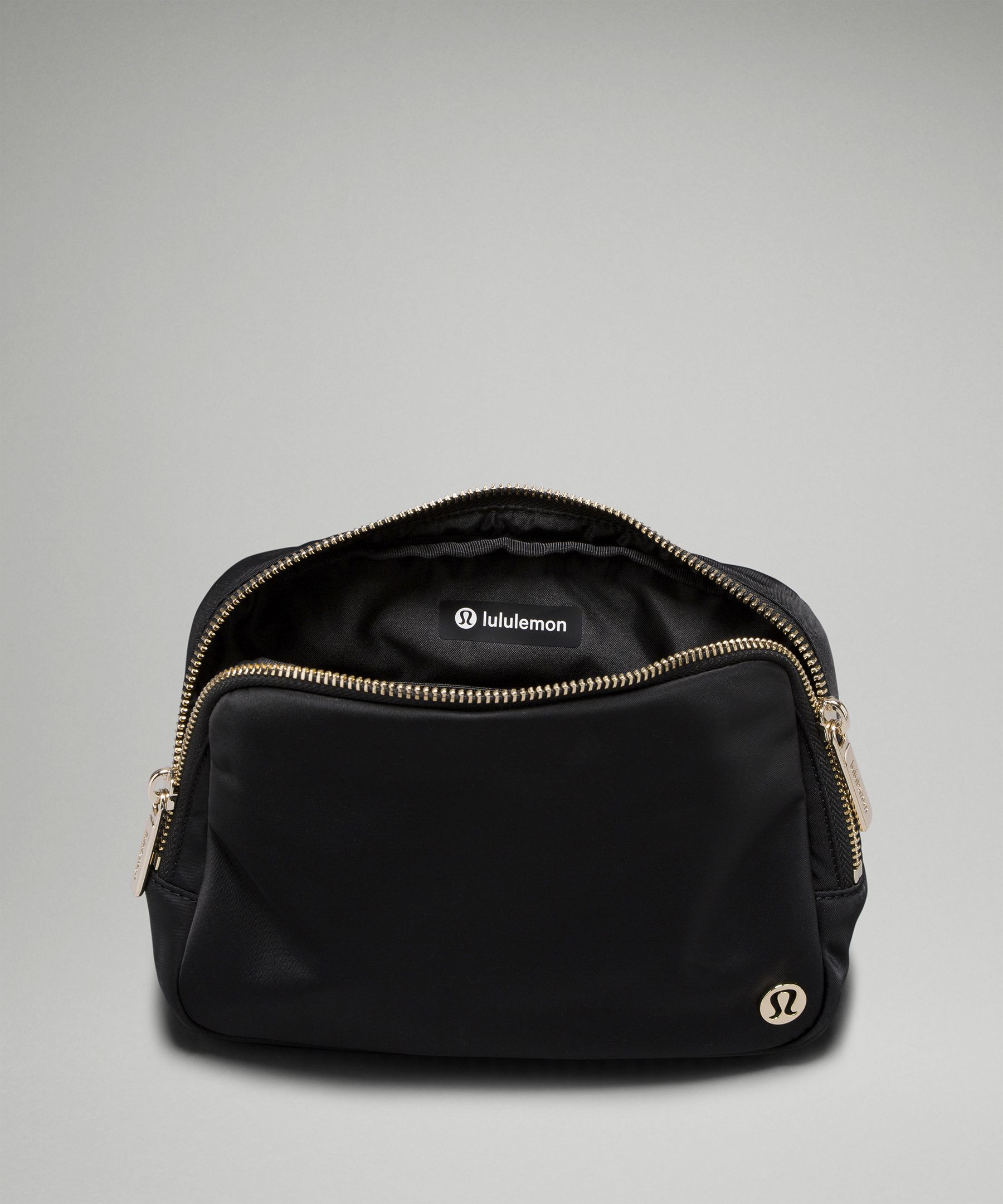 Baaaag Dumpppppp. Lululemon Everywhere Belt Bag 2L capacity. basic edc for  a mom with older children for errands, shopping etc : r/EDC