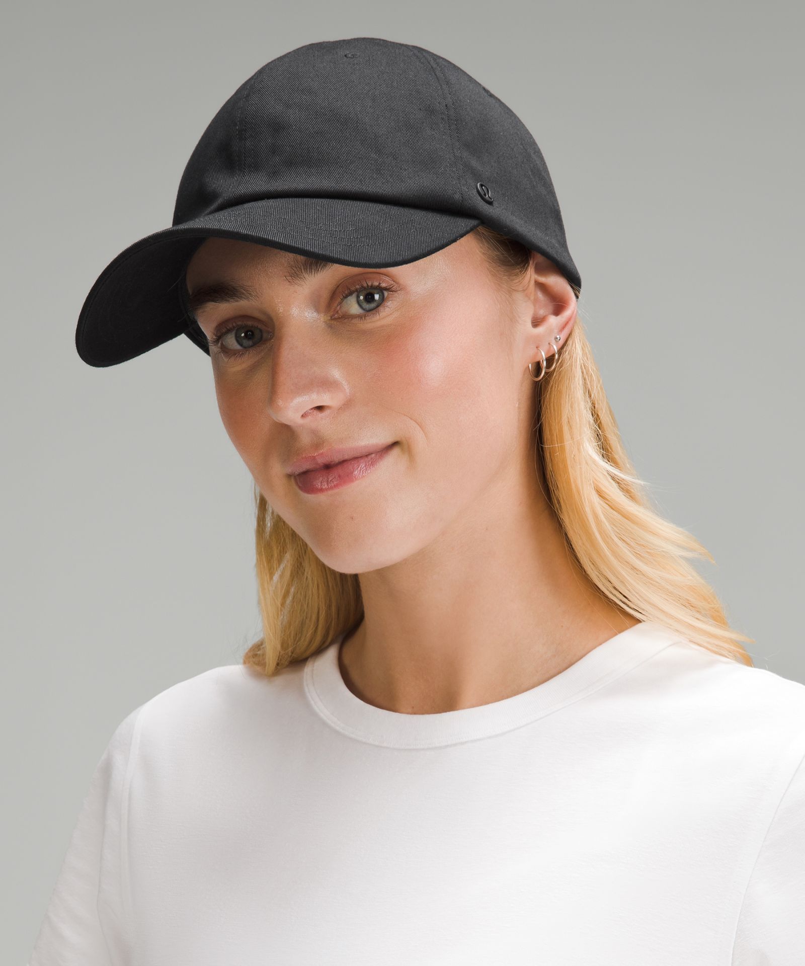 Женская бейсболка Lululemon Classic Ball Cap — фото 2