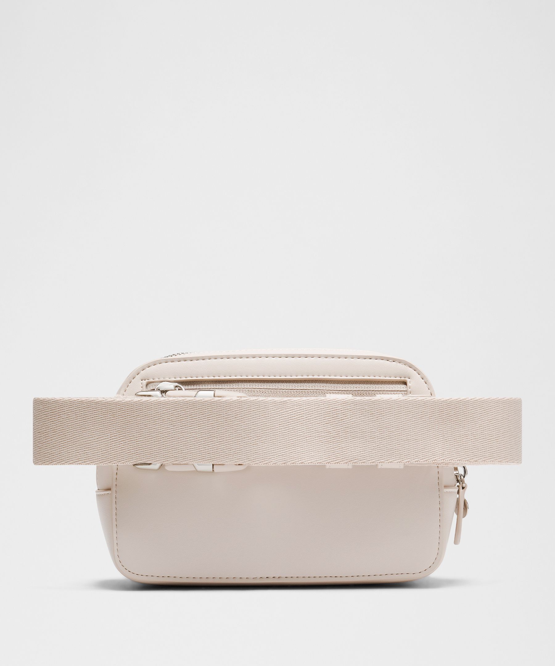 Lululemon Everywhere Belt Bag 1l