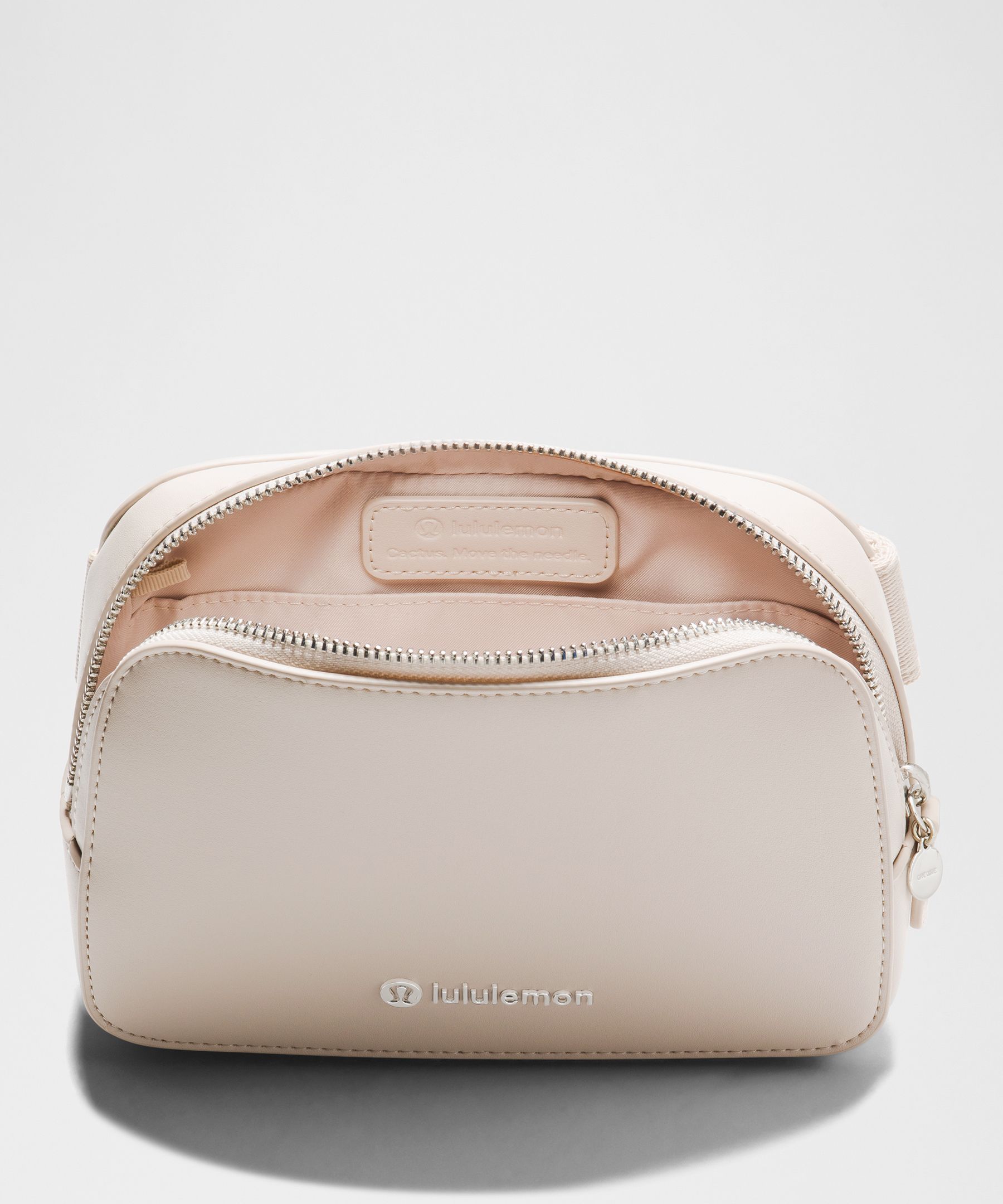 Lululemon Everywhere Belt Bag 1l