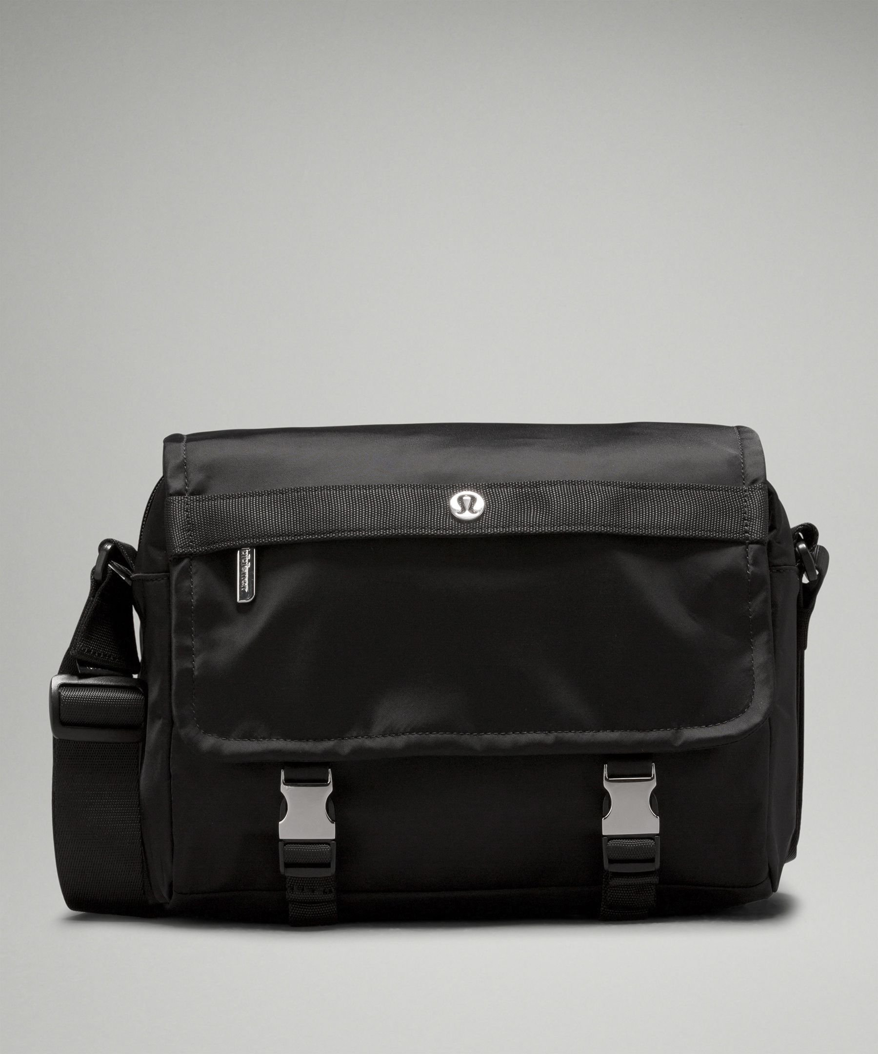 Lululemon Messenger outlets Bag