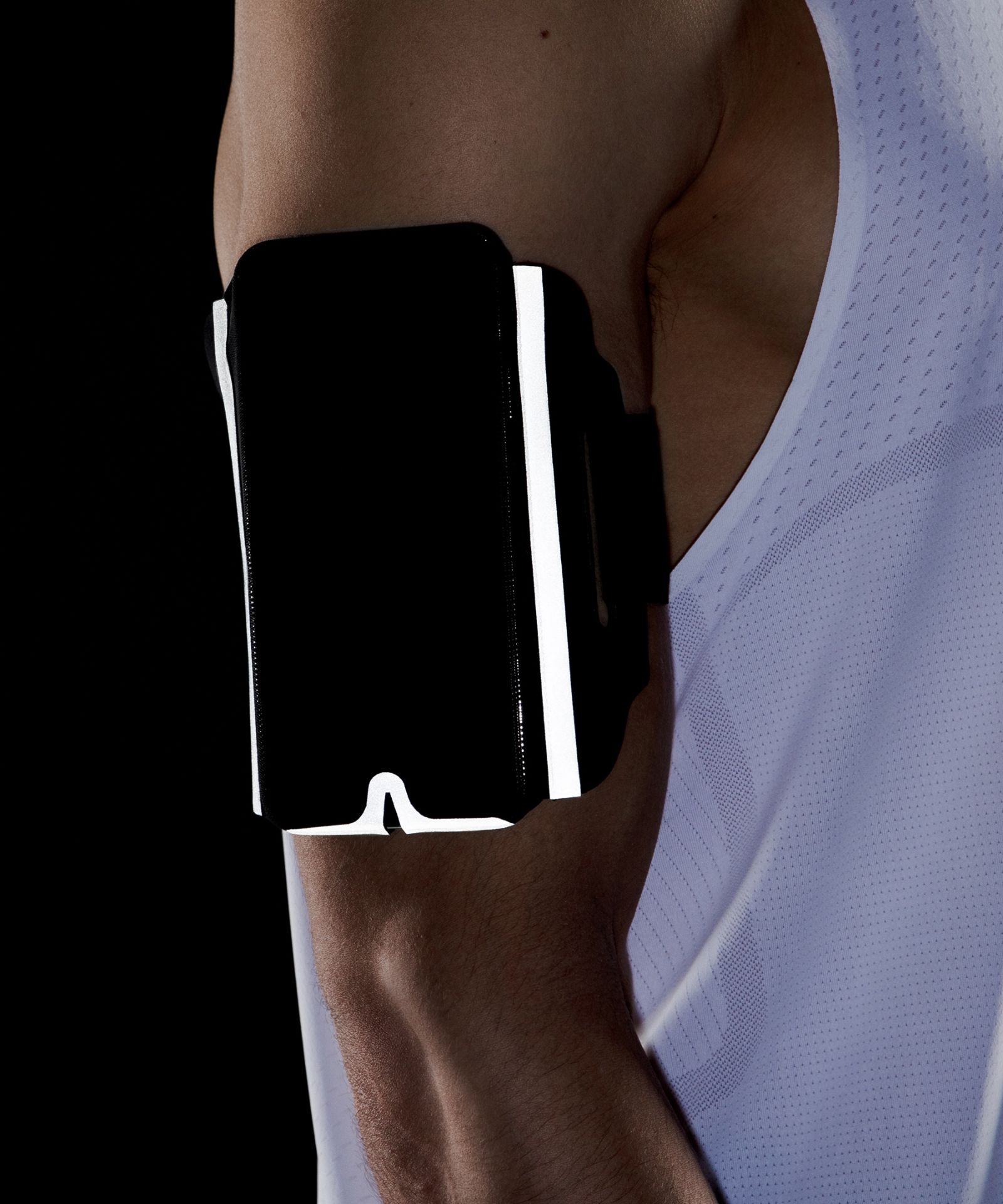 Напульсник для телефона Lululemon Fast and Free — фото 4