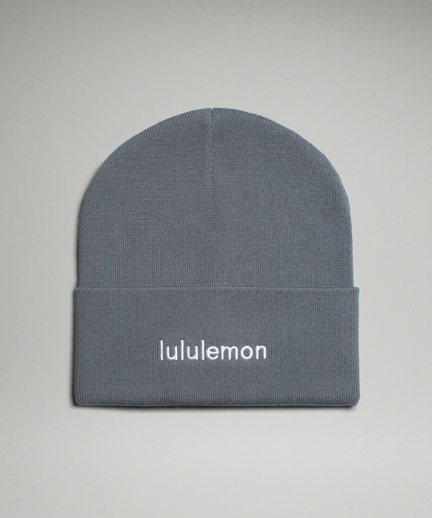 lululemon – Warm Revelation Beanie Hat Wordmark – Color Grey/White