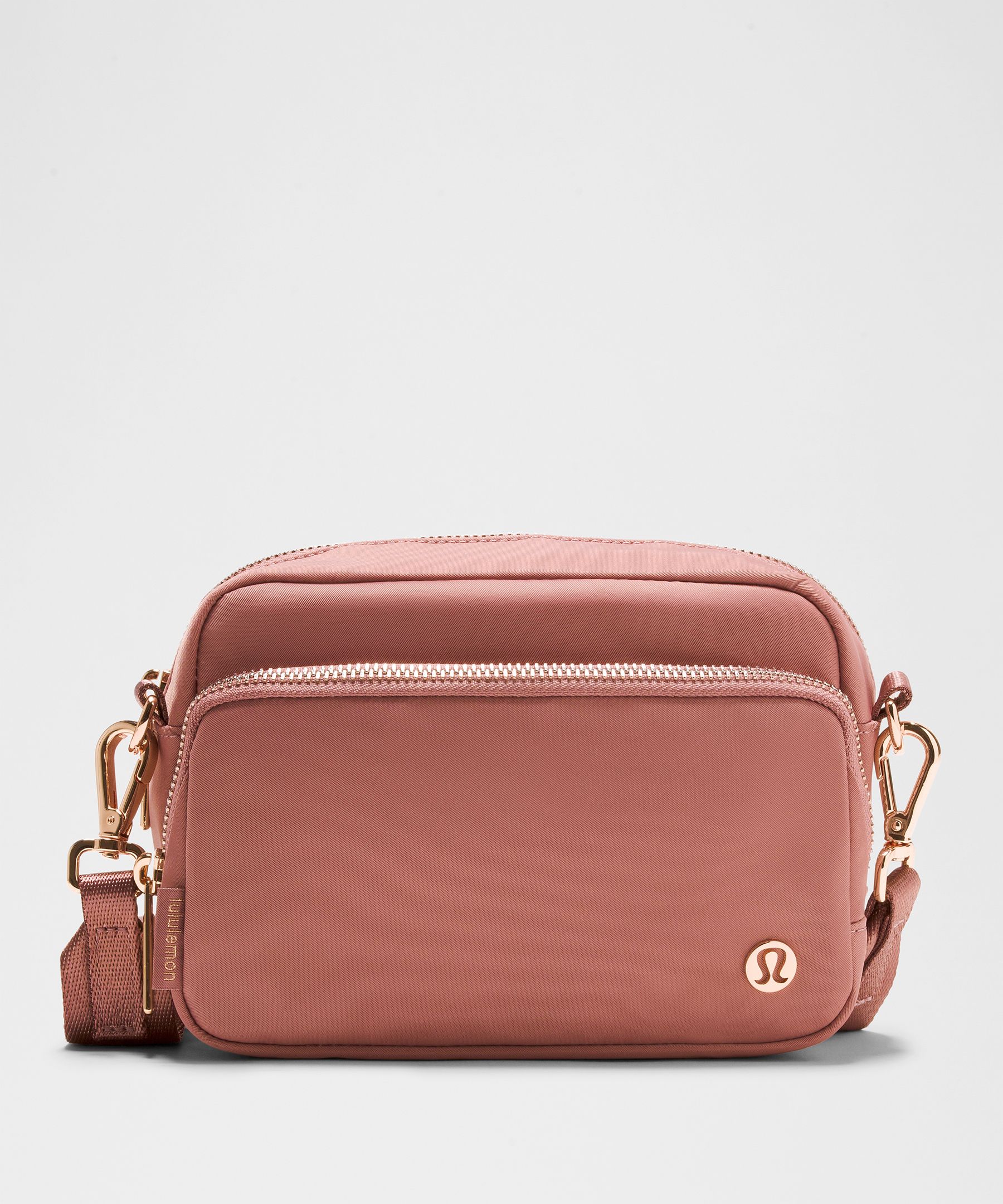 Everywhere Crossbody Bag 2L Metal Hardware - Pink