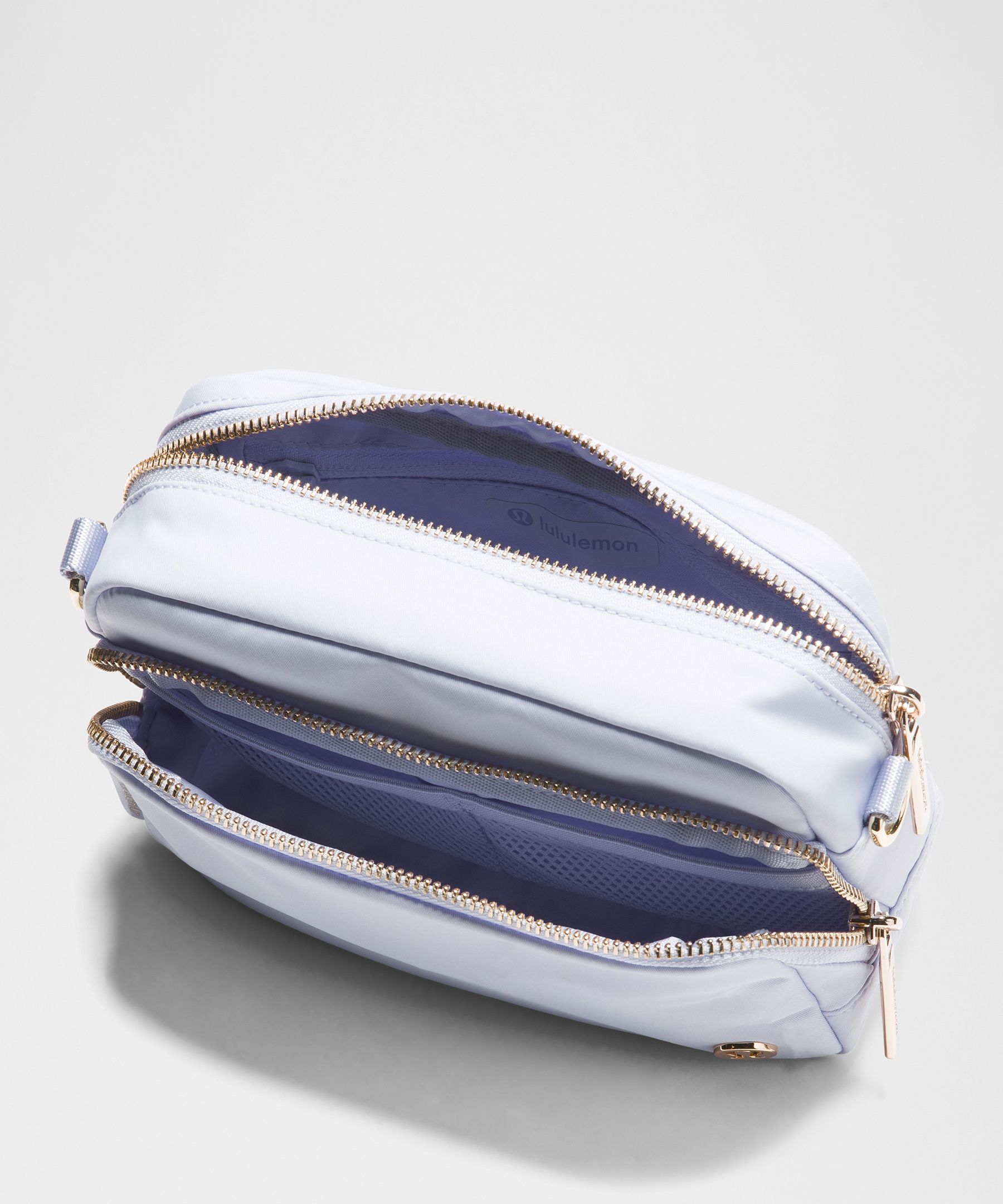 Lululemon Everywhere Crossbody Bag 2l