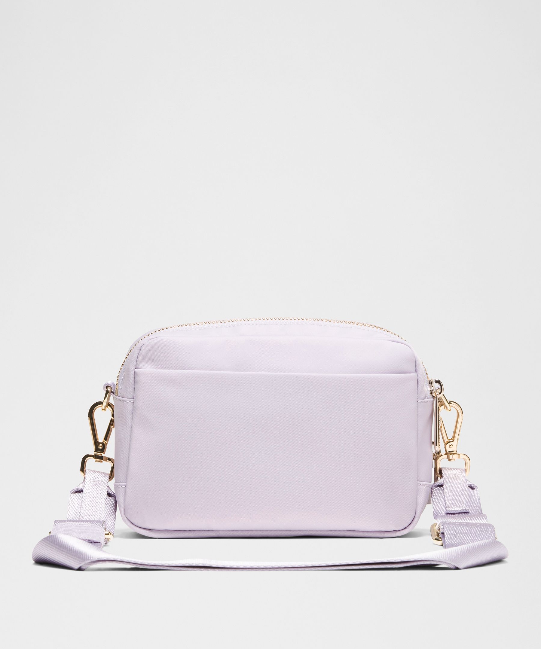 Everywhere Crossbody Bag 2L *Metal Hardware