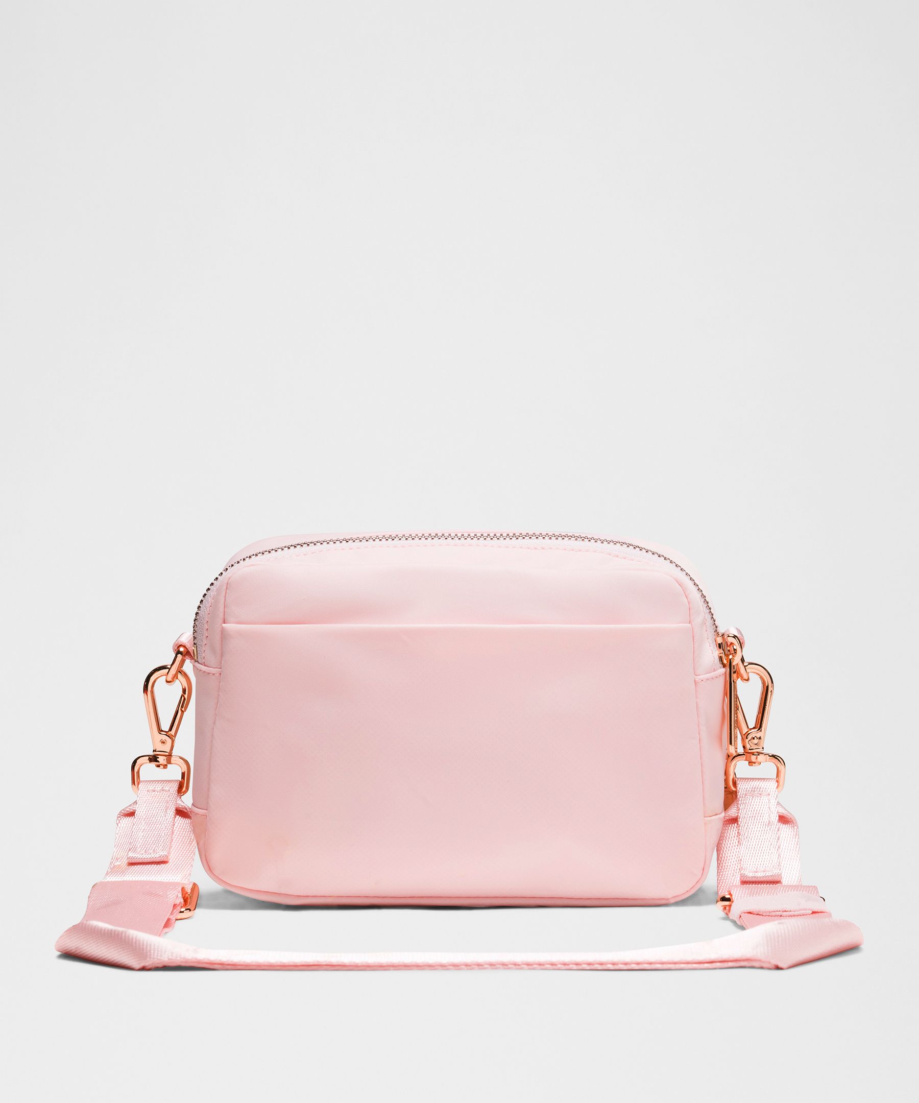 Everywhere Crossbody Bag 2L *Metal Hardware