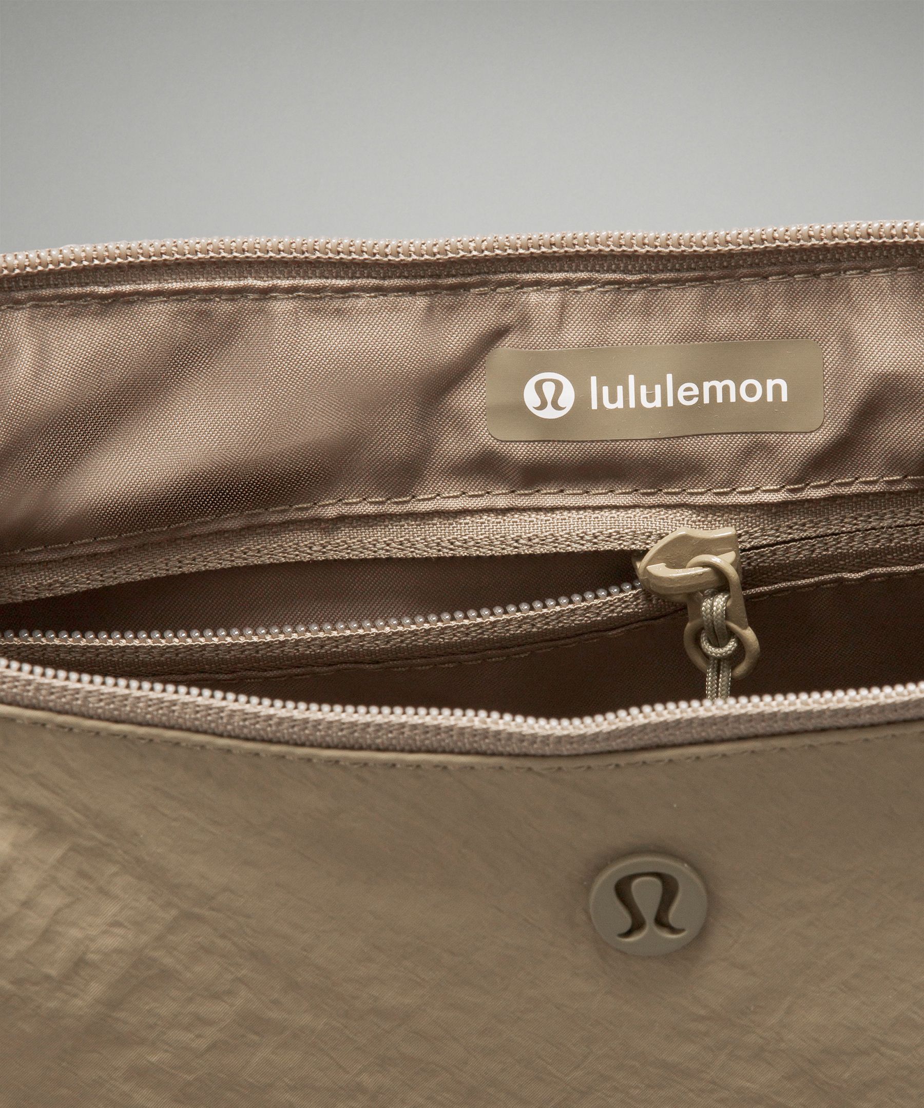 Slouchy Sling Bag 6L Bags Lululemon DE
