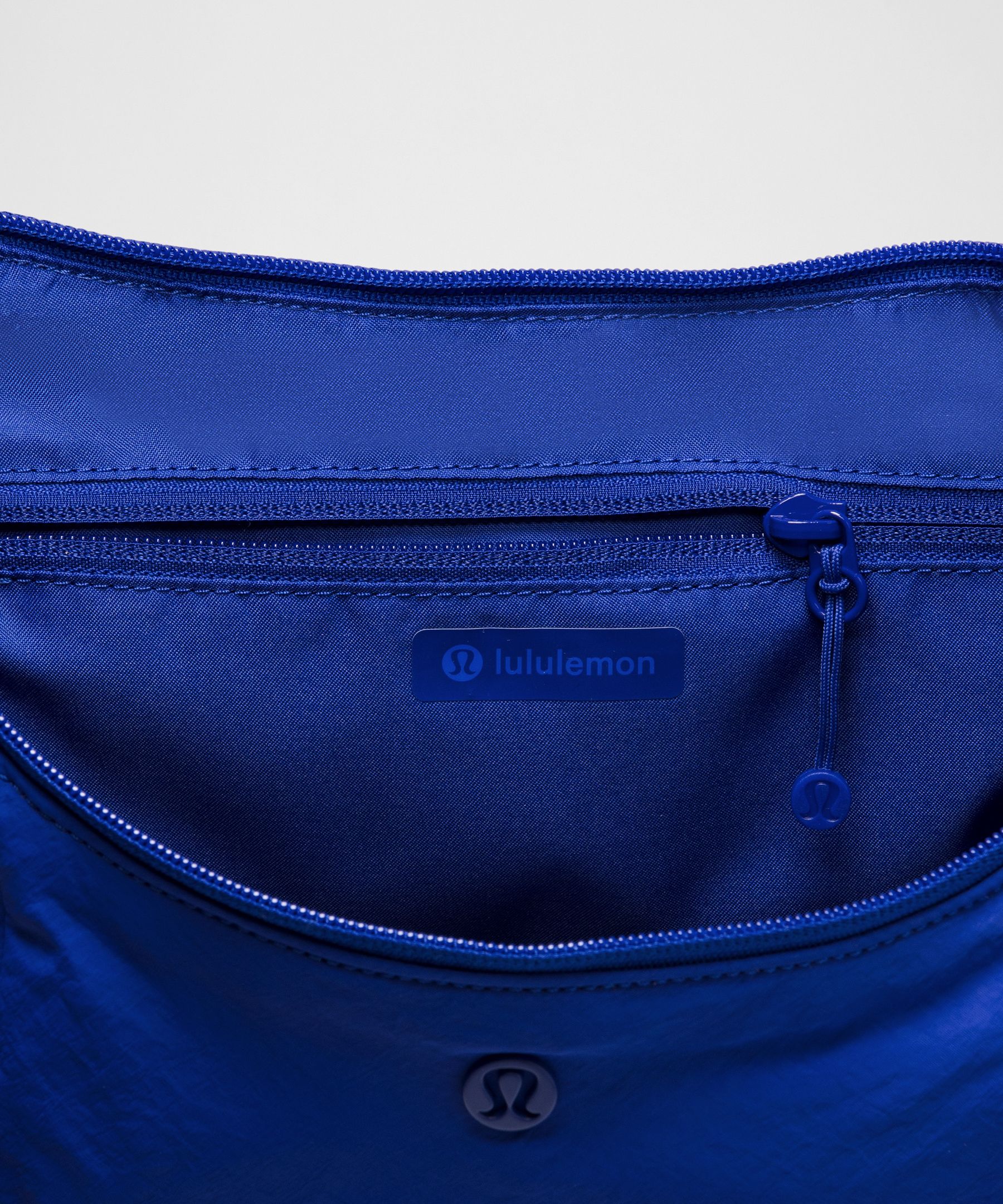Lululemon Slouchy Sling Bag 6l