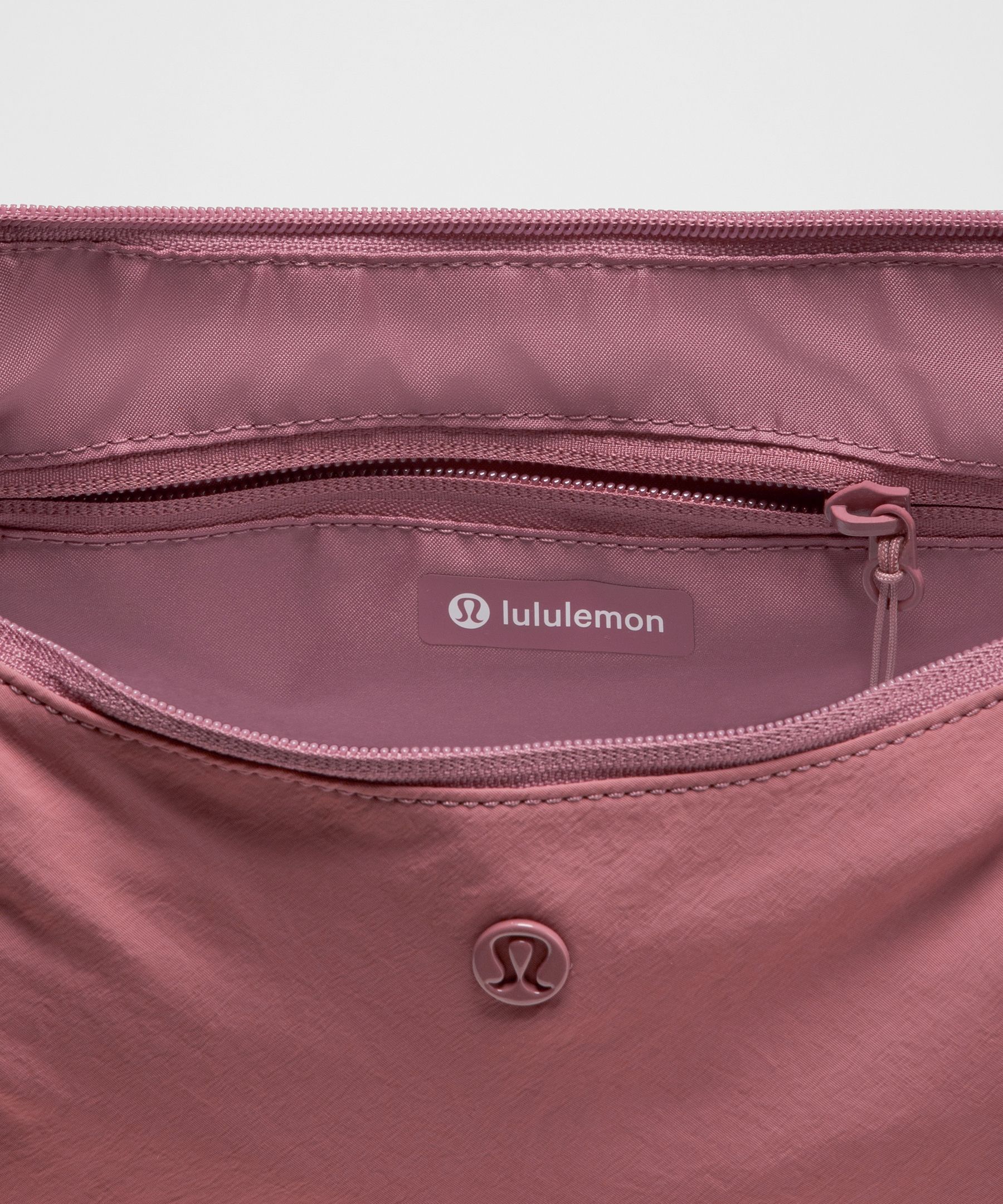 Slouchy Sling Bag 6L