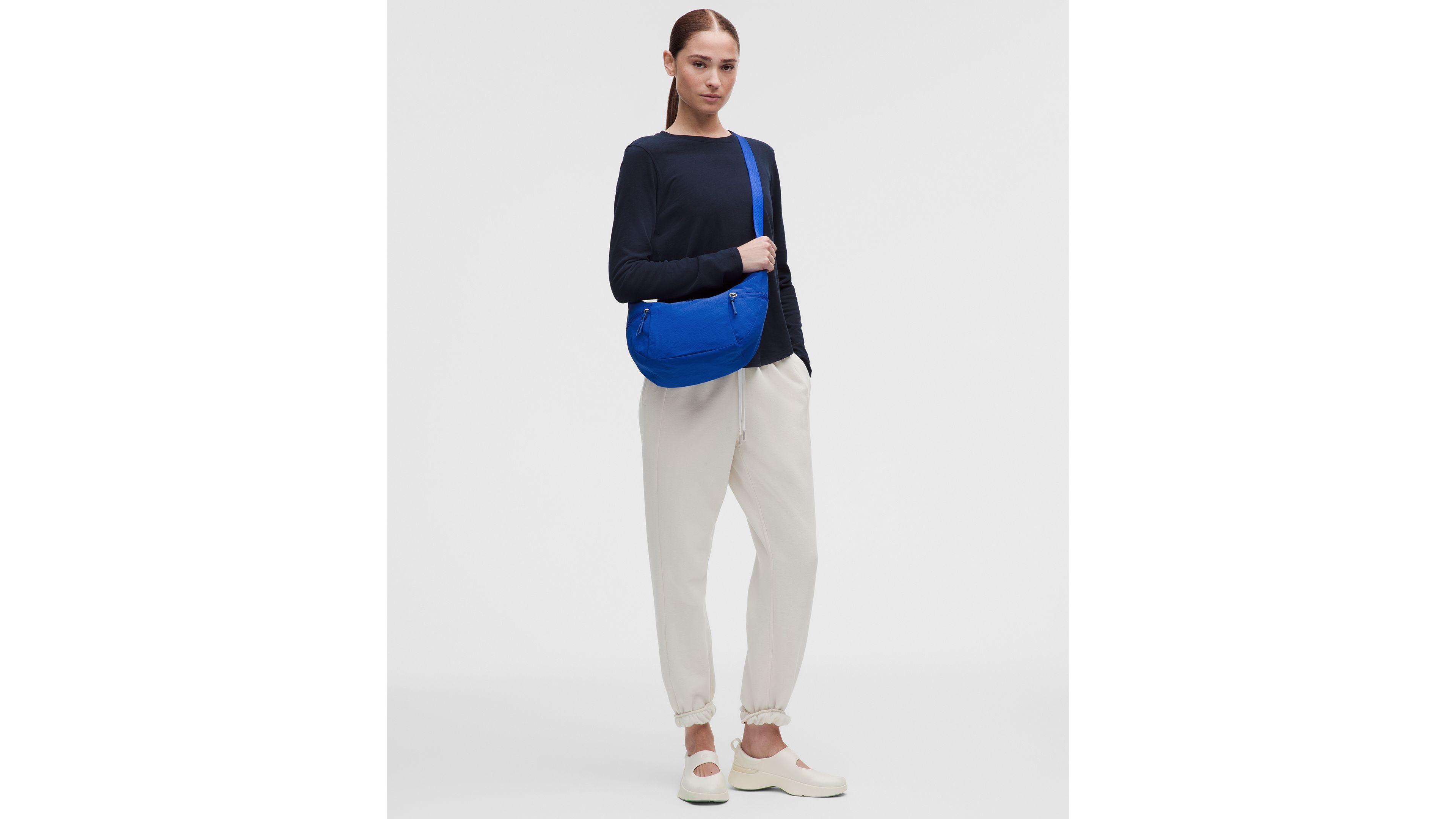 Slouchy Sling Bag 6L