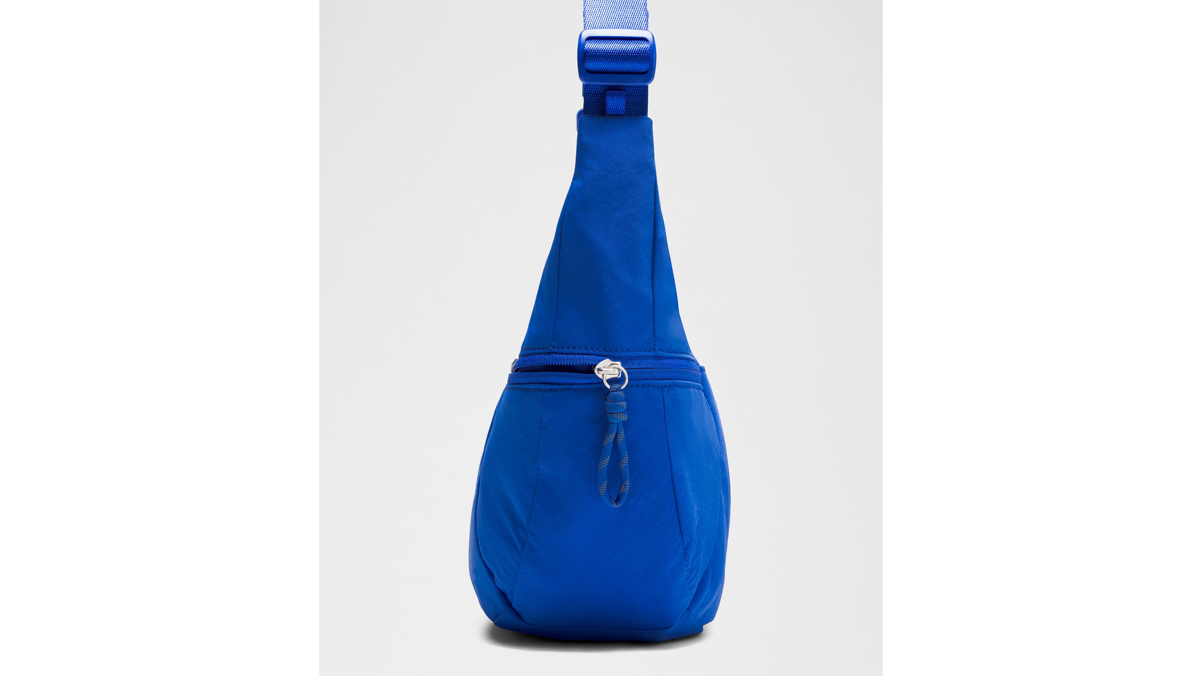 Slouchy Sling Bag 6L