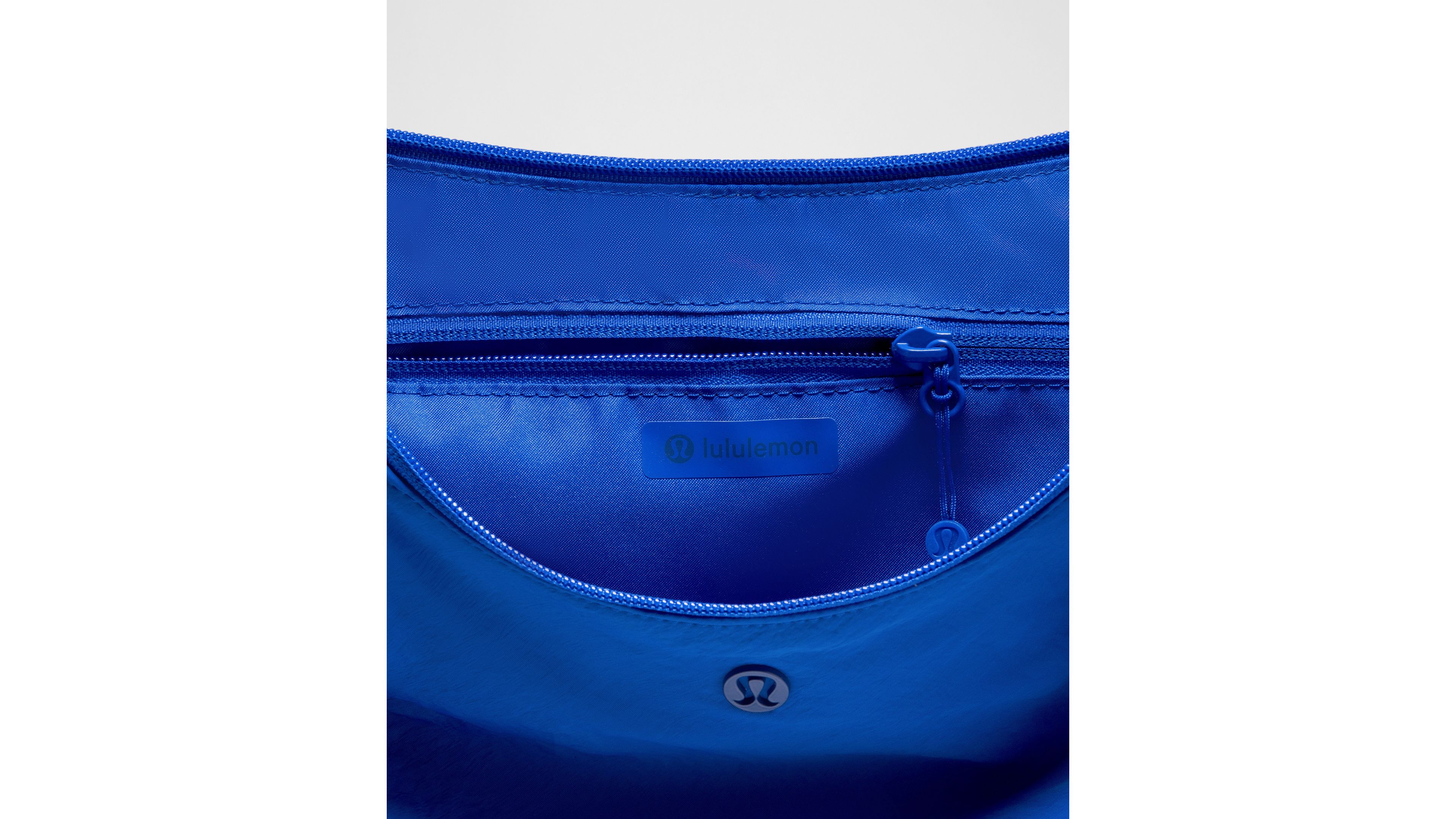 Slouchy Sling Bag 6L