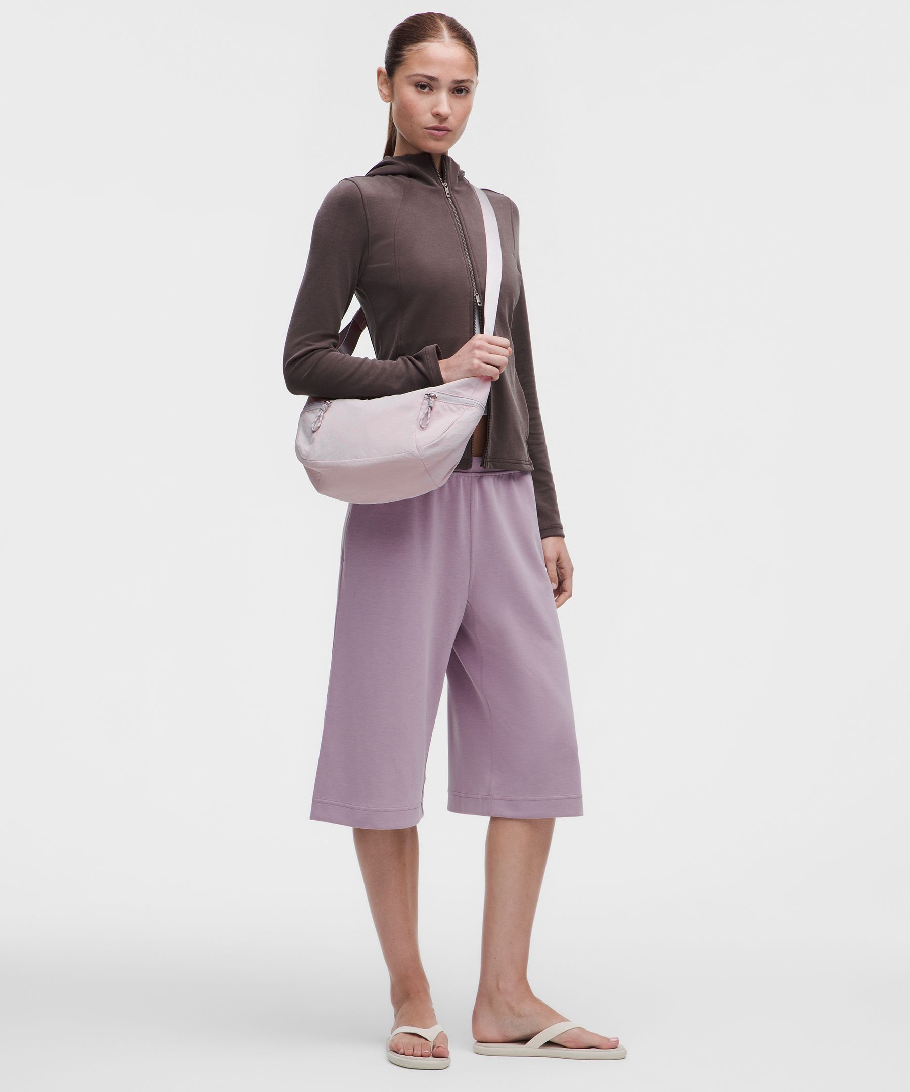 Slouchy Sling Bag 6L