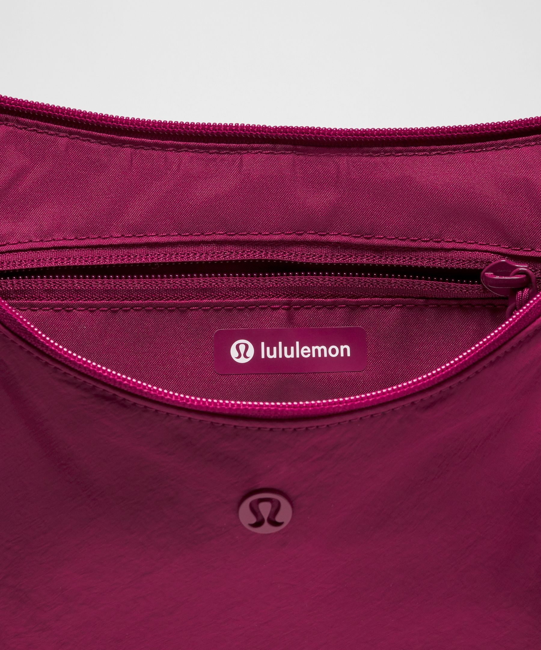Slouchy Sling Bag 6L