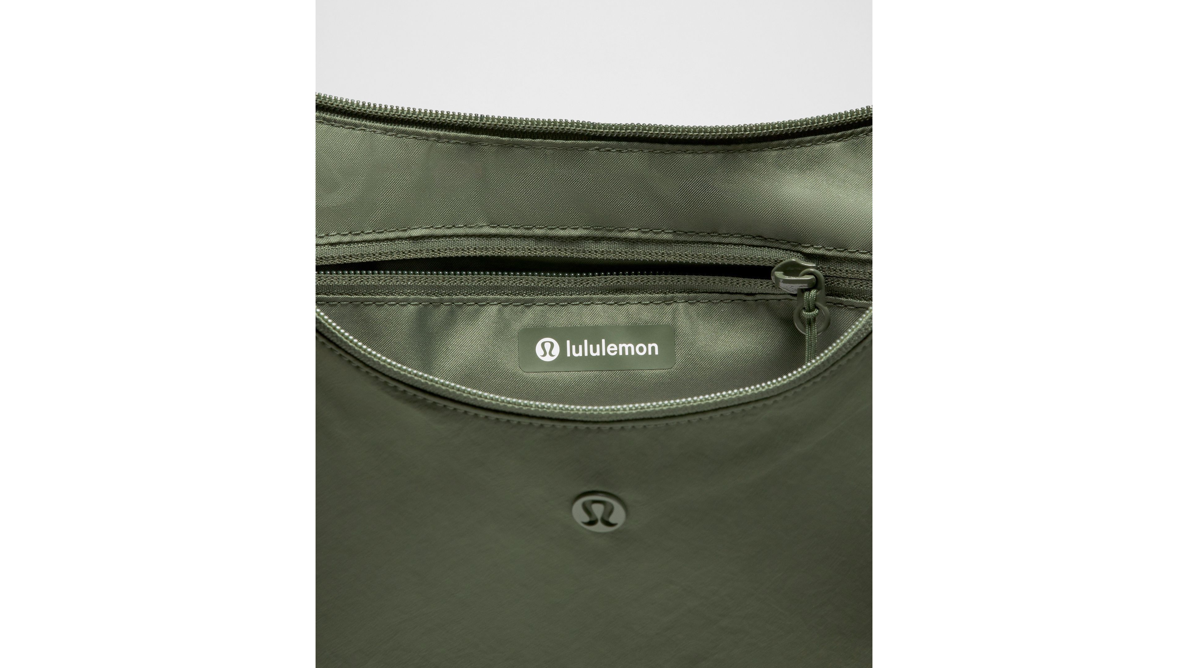 Slouchy Sling Bag 6L