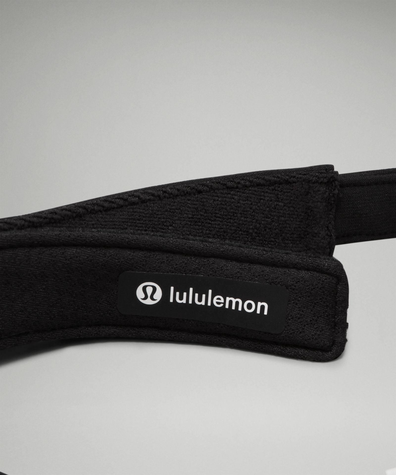 Женский козырёк Lululemon All-Sport со съёмной повязкой — фото 6